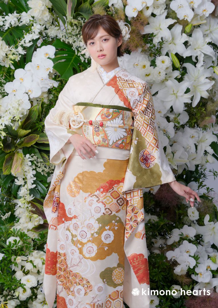 伝統古典】FL-B304｜白地に橙で清楚に。格式高い古典柄振袖｜kimono