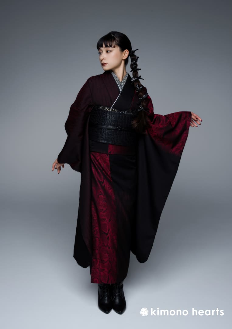 モードスタイル】KH-586｜黒×赤パイソン柄のキモノハーツオリジナル