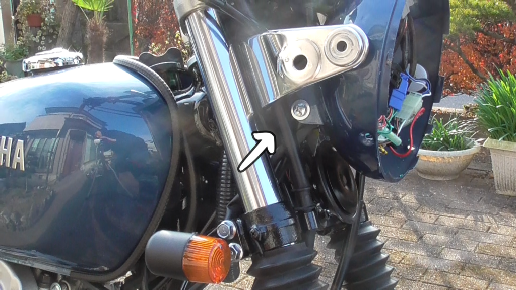 ヘッドライトステーの交換 | れざキャンSRライフチャンネル