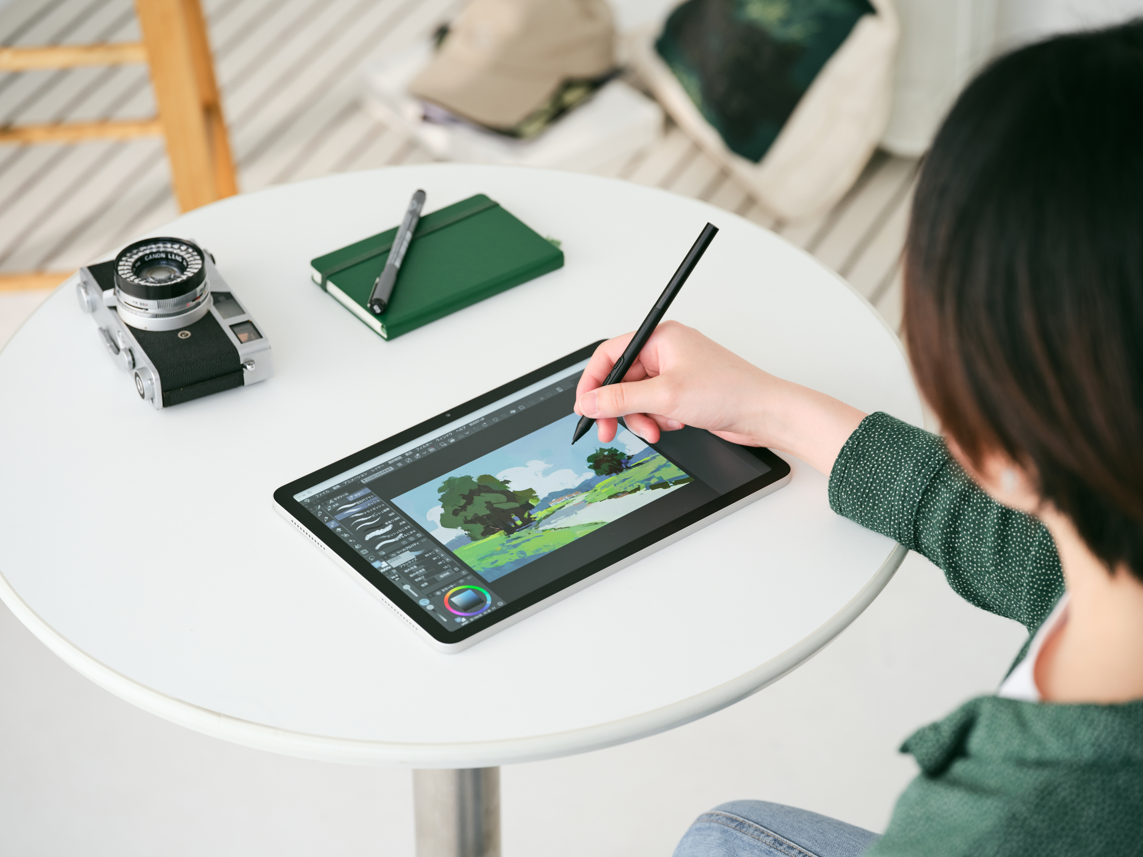 Wacom's new MovinkPad drawing tablet doesn't need a PC | The Verge