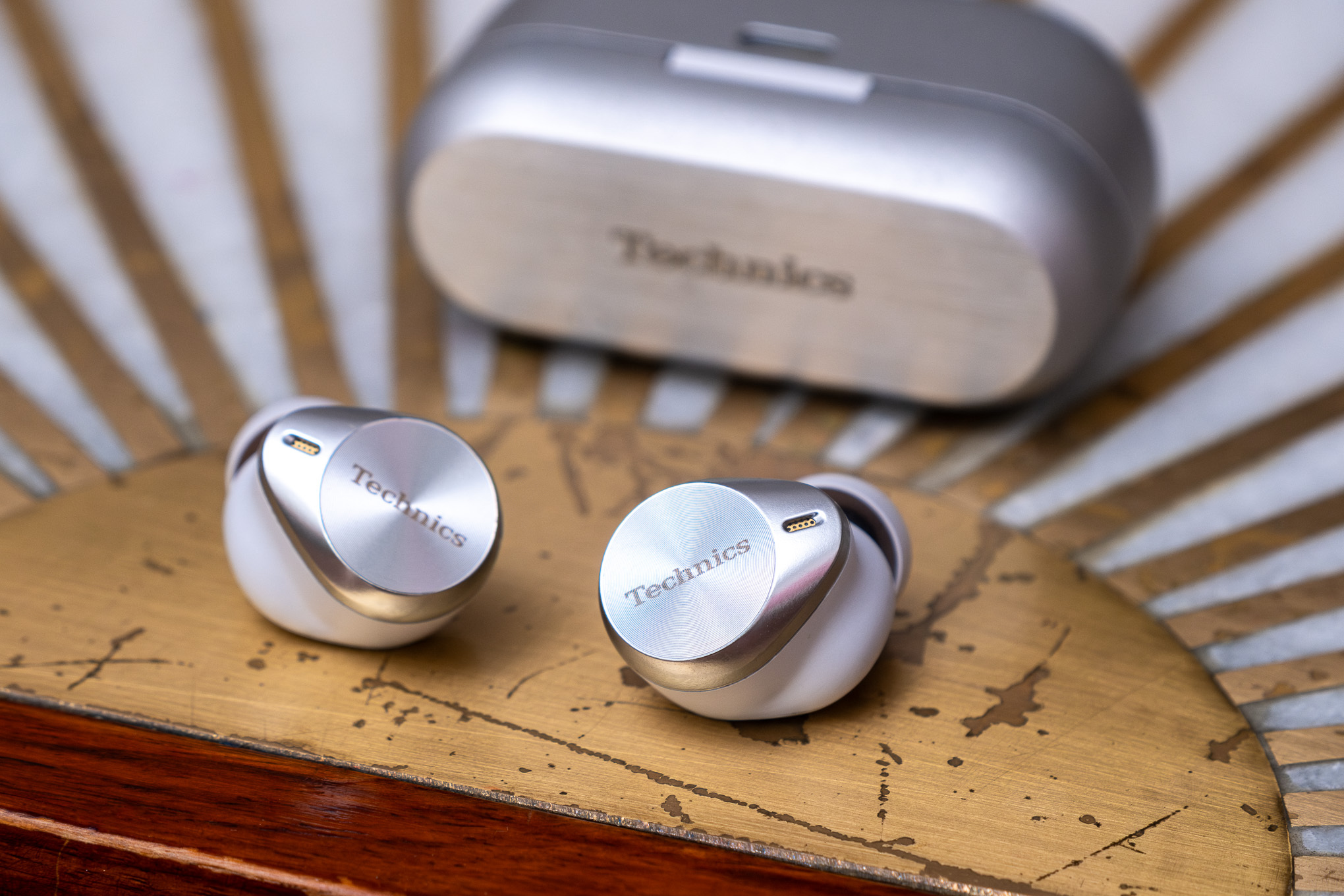 Technics EAH-AZ80 earbuds review: top-notch sound and one truly