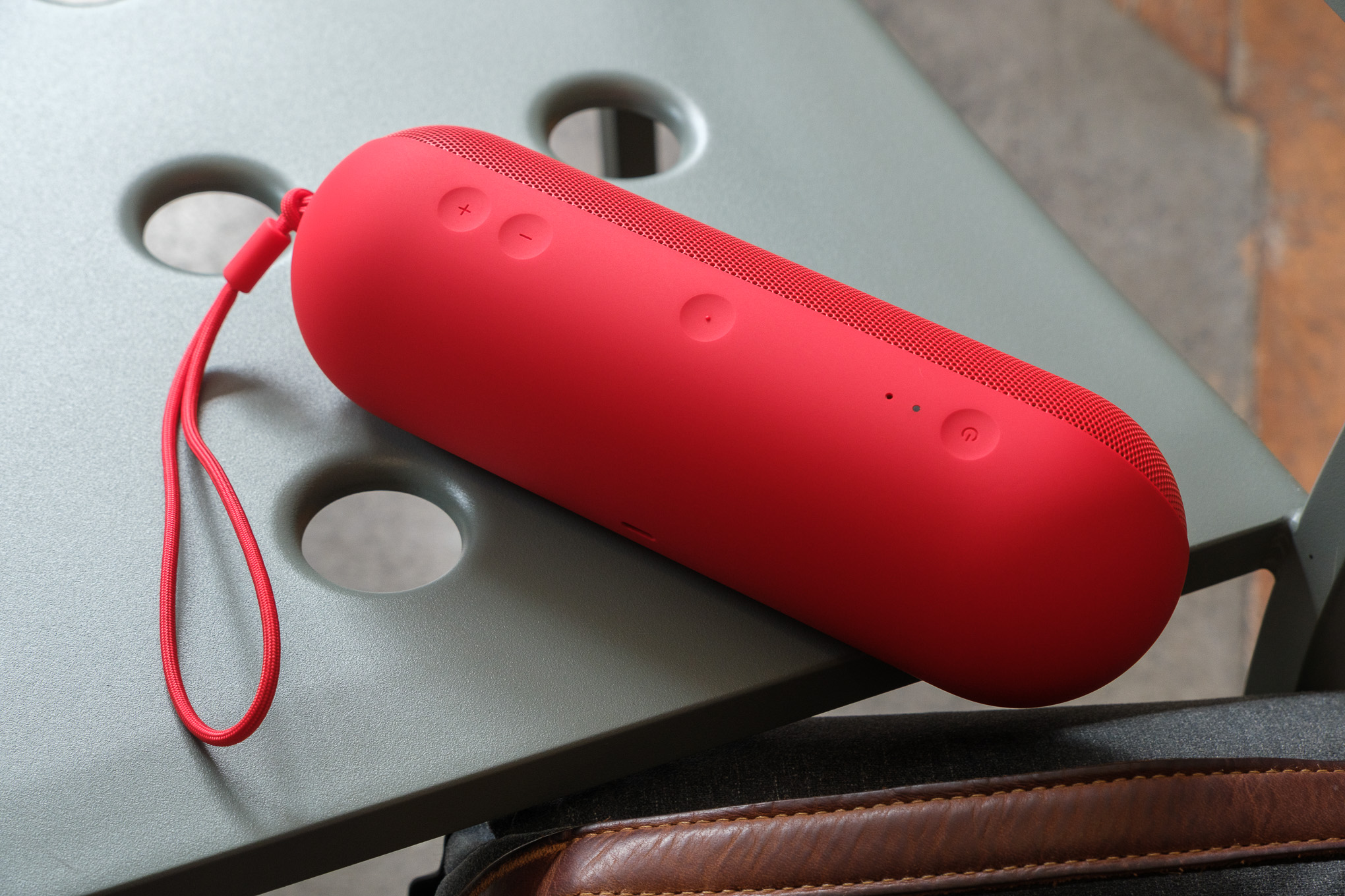 Beats Pill review: much easier to swallow this time | The Verge
