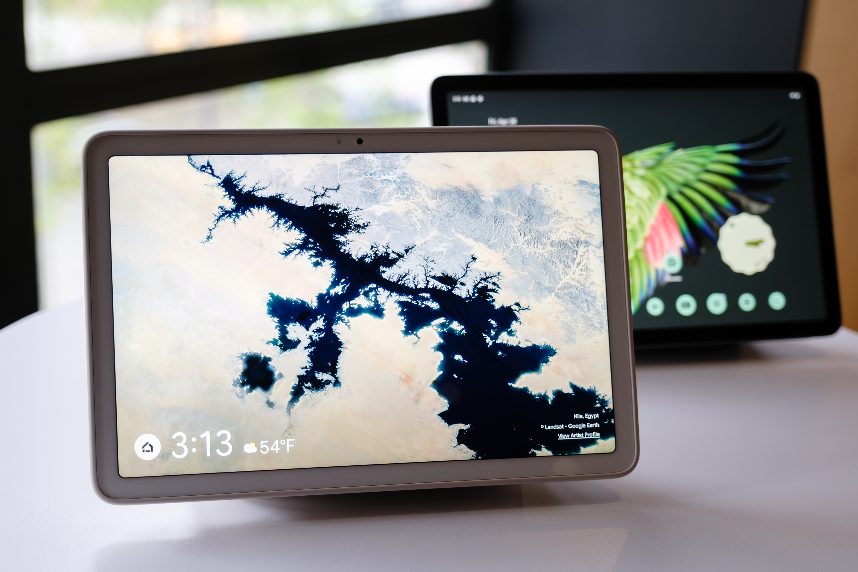 Google's new Pixel Tablet is a $500 slate for the home | The Verge