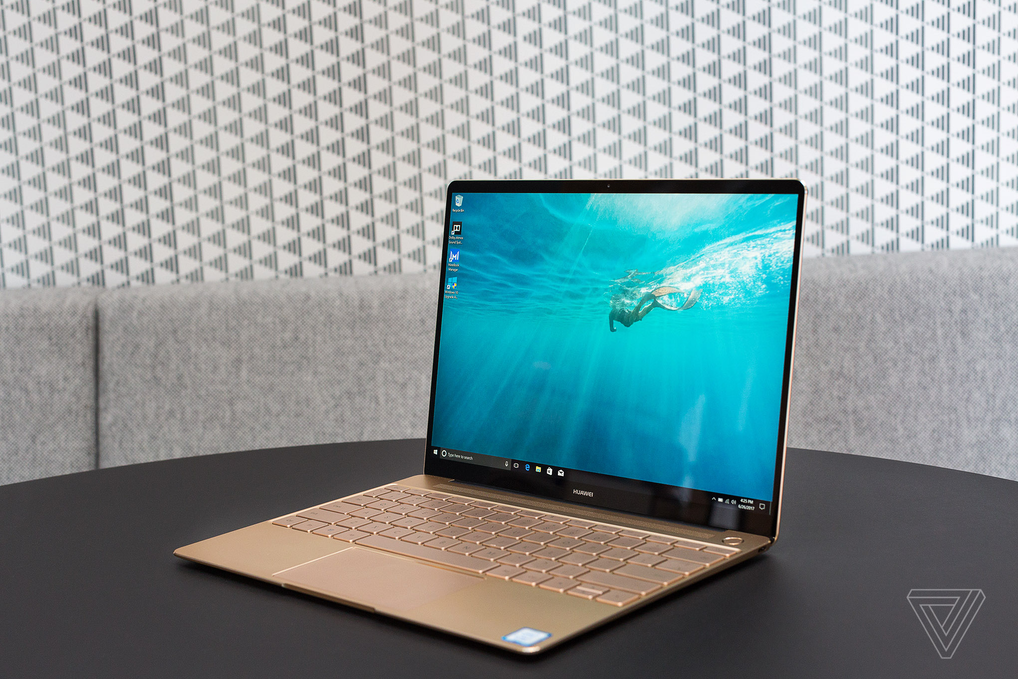 Huawei MateBook X laptop review: more beautiful than useful | The