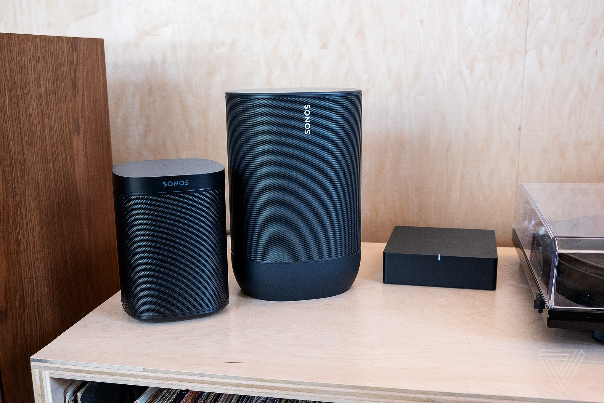 The Sonos One SL drops the mics | The Verge