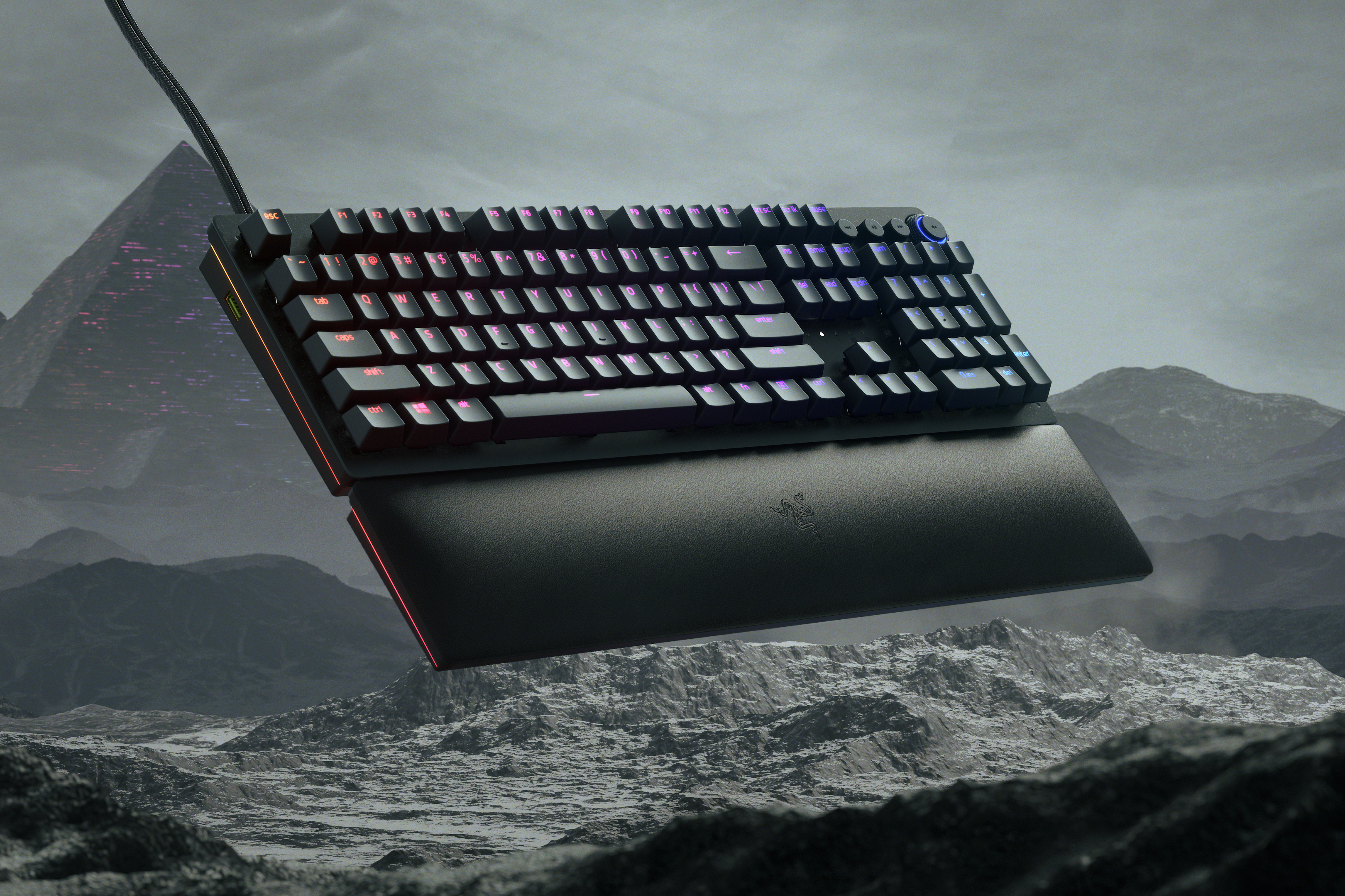 huntsmanv2analoghero.jpg?