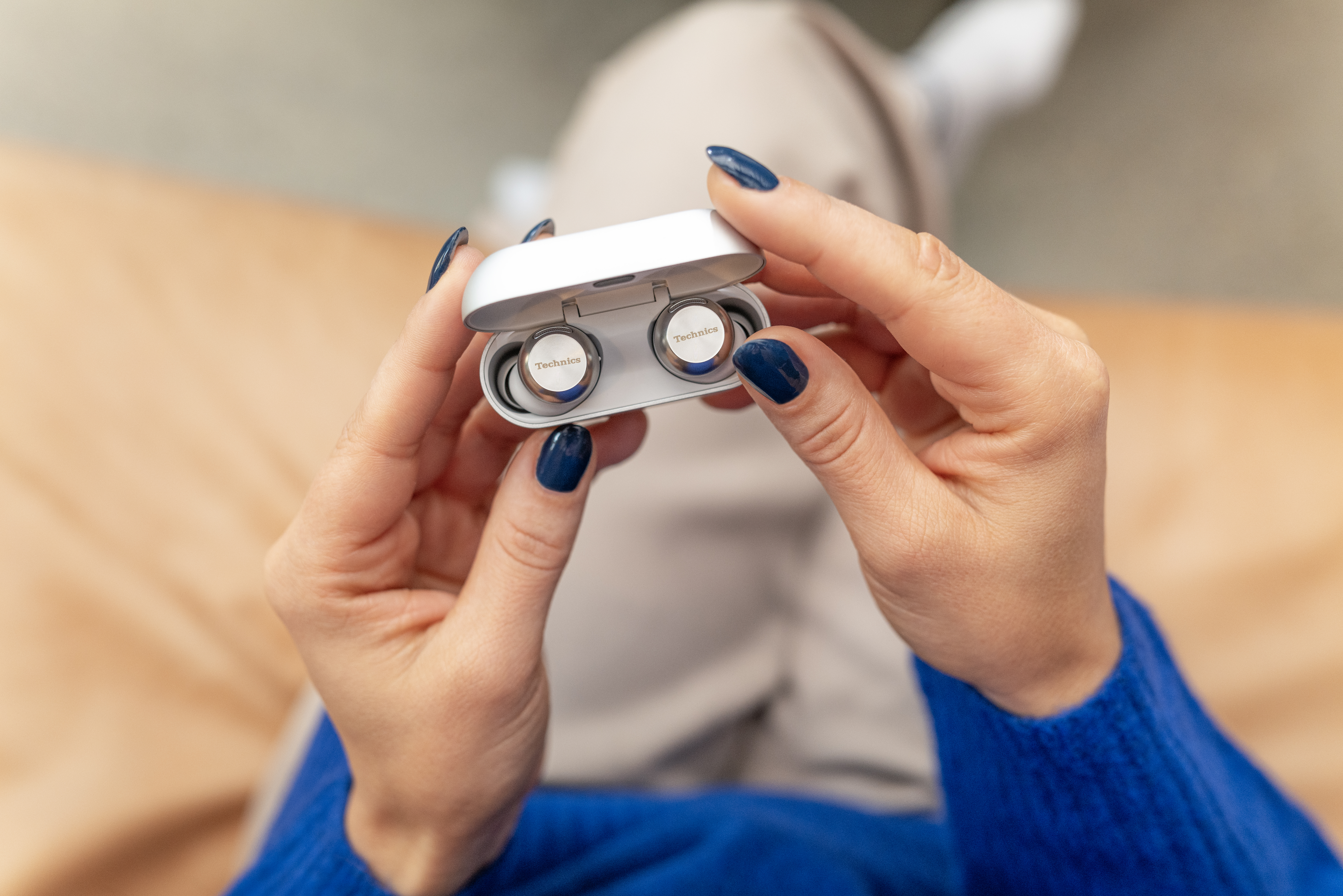 Technics' new flagship earbuds have 'Magnetic Fluid' drivers | The