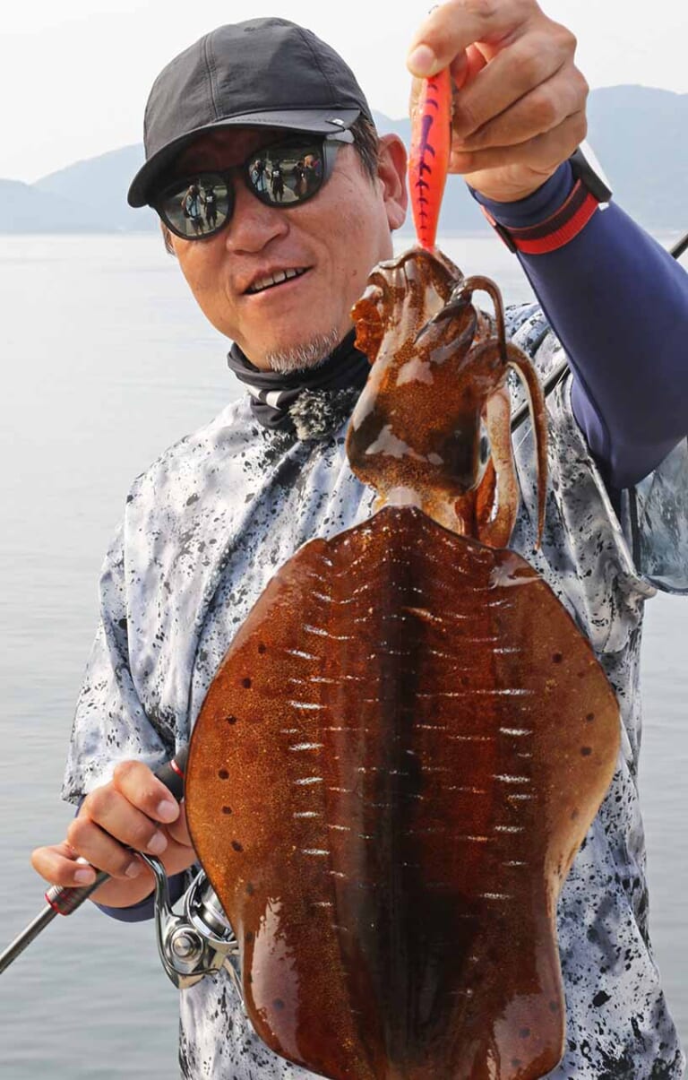 あの山田ヒロヒトがベタボレ！ 唯一無二のエギングロッドは秋イカにも