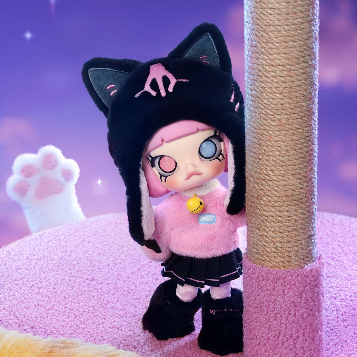 MOLLY Peekaboo 1/8 Action Figure - POP MART (United States)