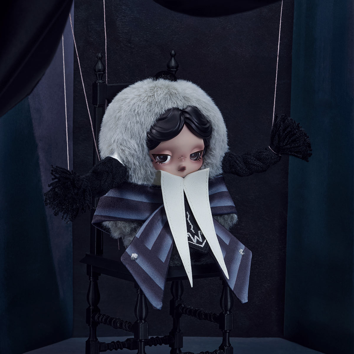 SKULLPANDA x Wednesday ぬいぐるみ (ネヴァーモア学園制服バージョン