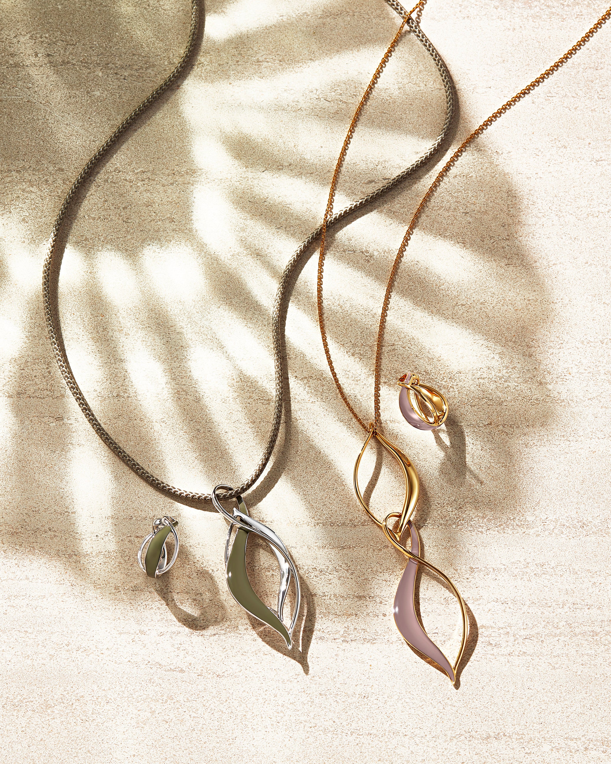 ヴァンドームブティック】葉の柔らかなフォルムからイメージした新作