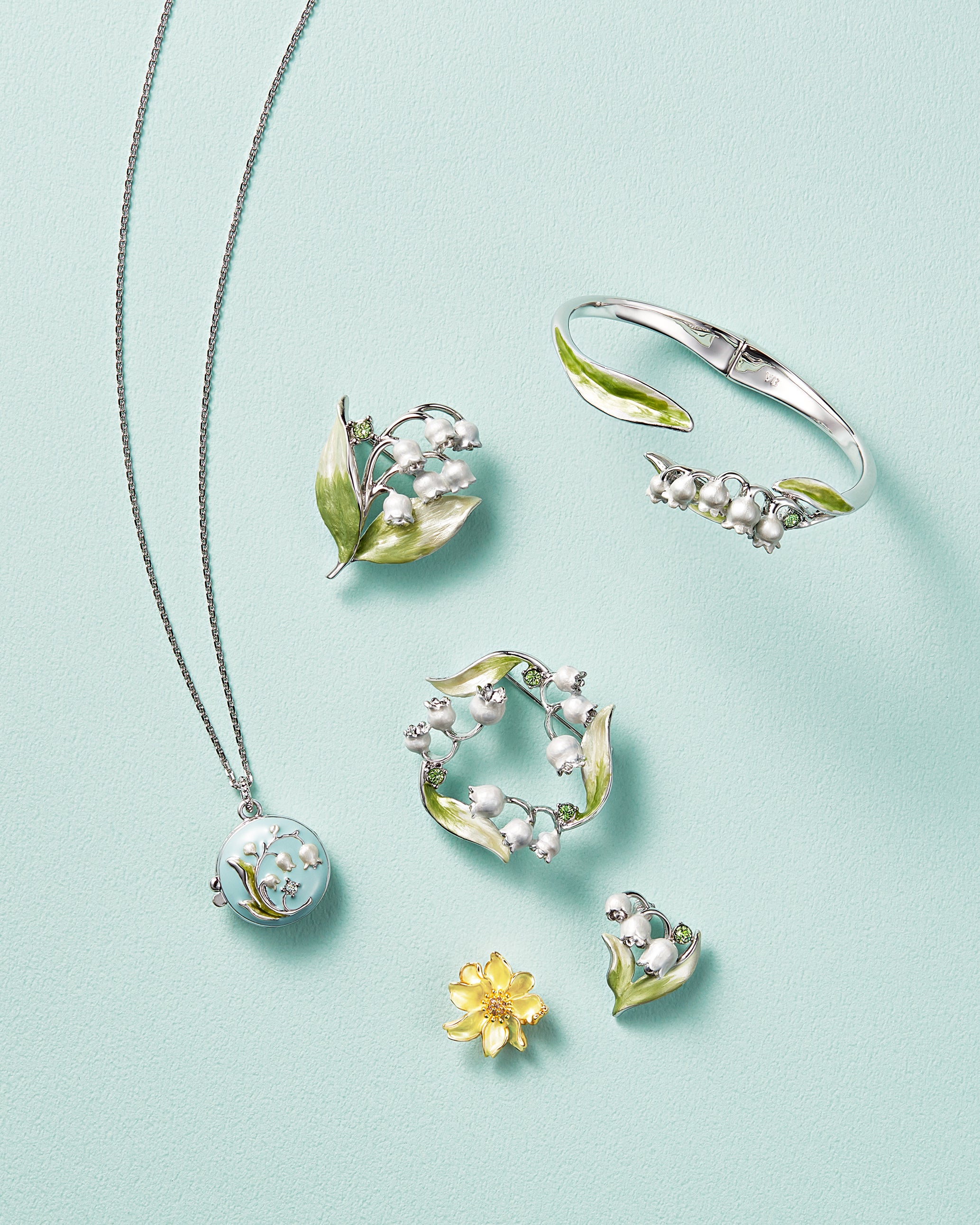 ヴァンドームブティック】幸せを運ぶ可憐な花すずらんをモチーフにした