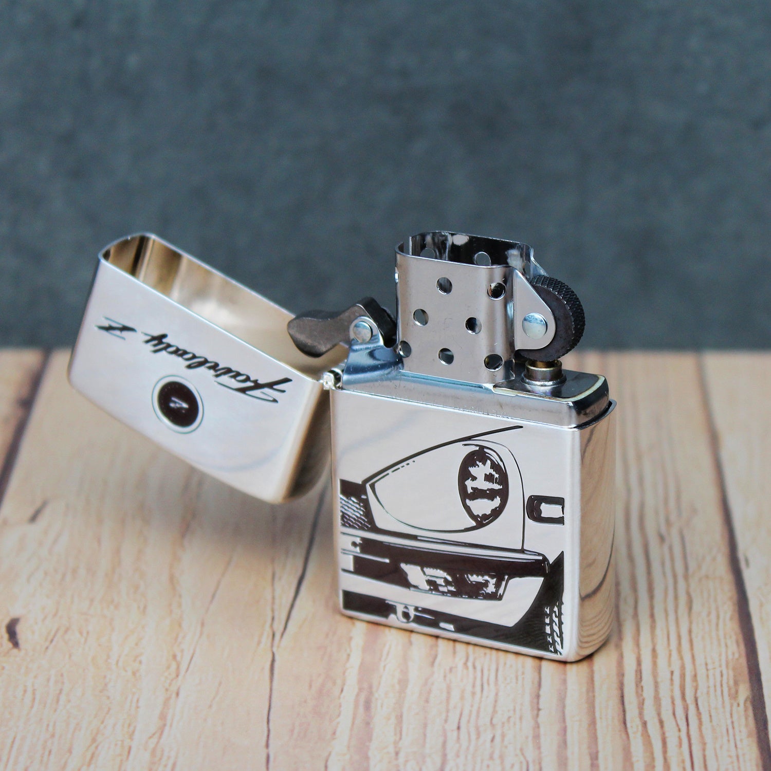 フェアレディZを身近に感じるZIPPO。取扱開始 | 株式会社フェイスの