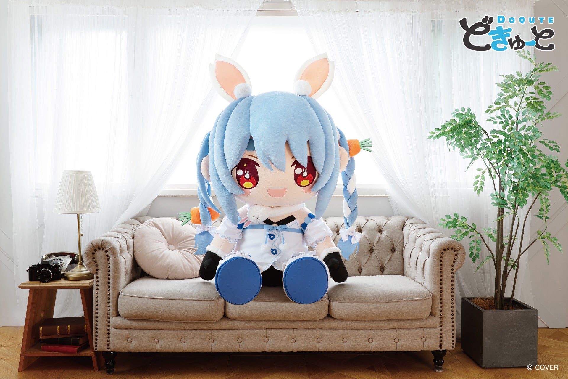 ホロライブプロダクションより、『兎田ぺこら』『不知火フレア』『白銀