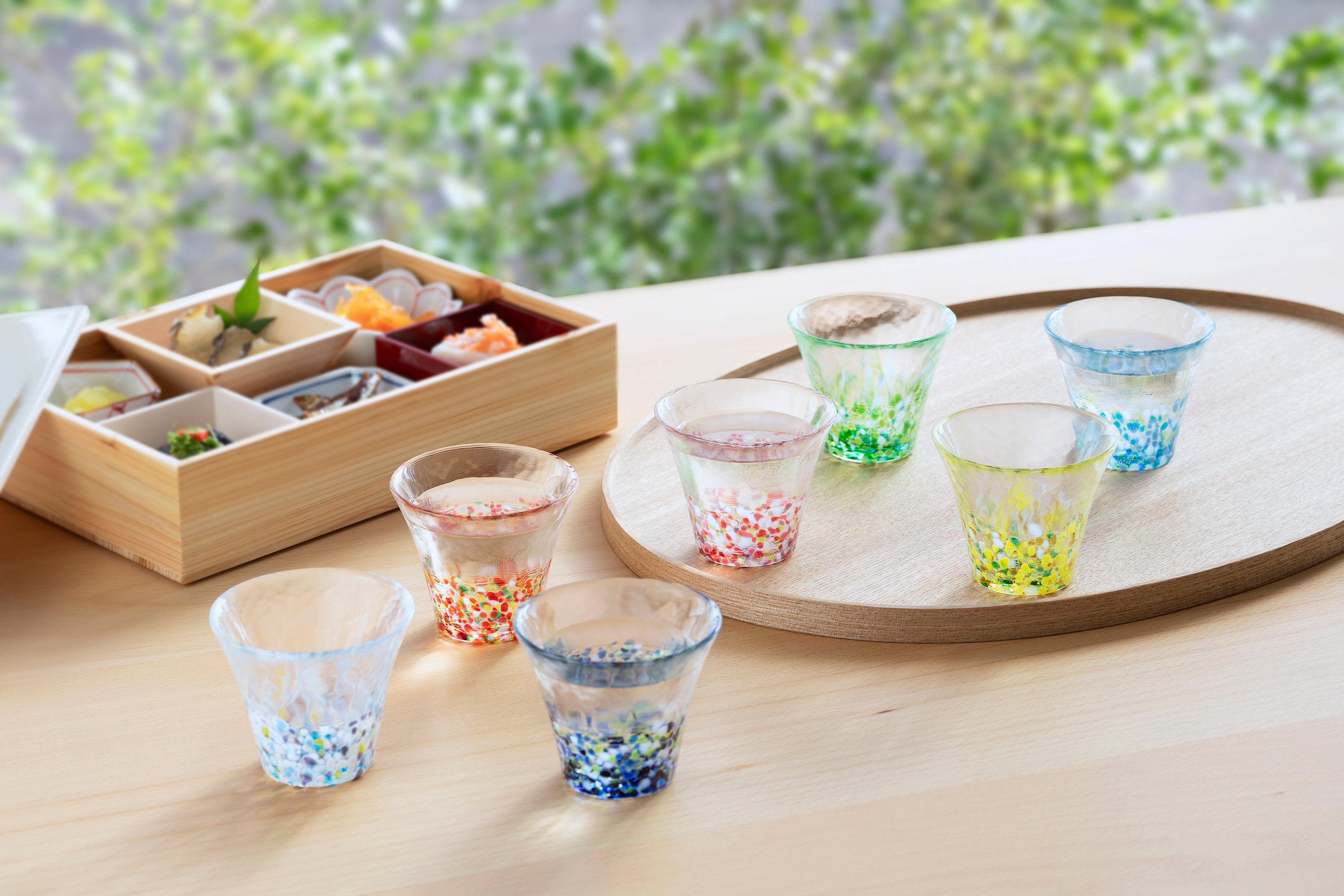 津軽びいどろ」から、「にほんの色 ふうけい 盃」を2025年2月21日(金