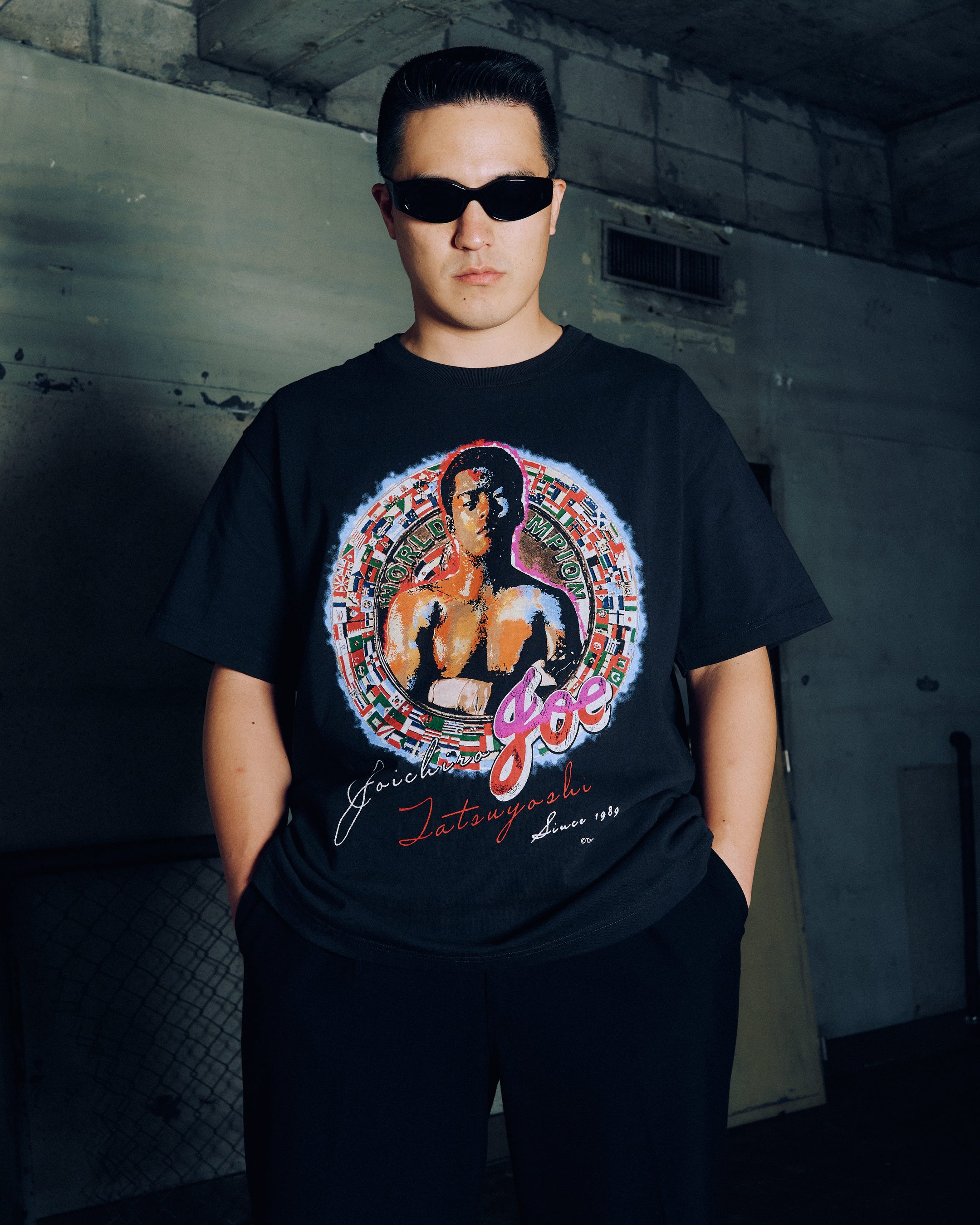 スニダン」にて”カリスマボクサー”辰𠮷𠀋一郎氏のデビュー35周年記念展