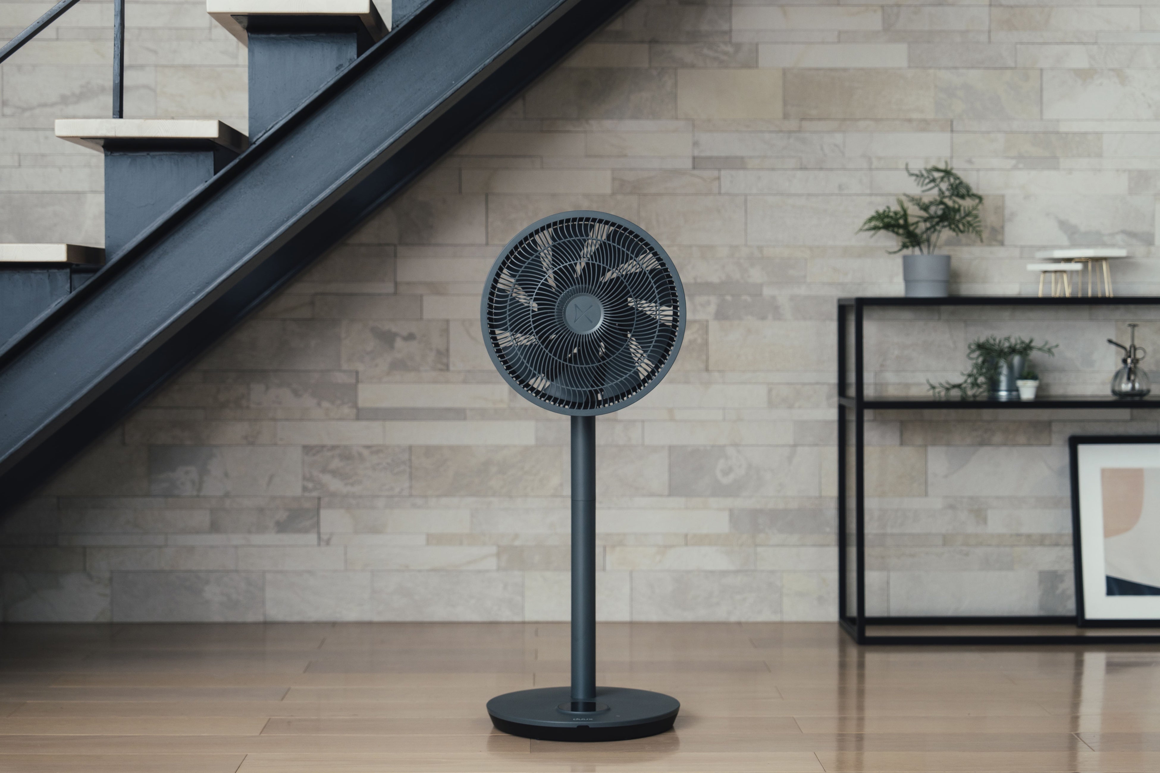 空気をととのえるリビングファン「Whisper Flex Touch 2（ウィスパー