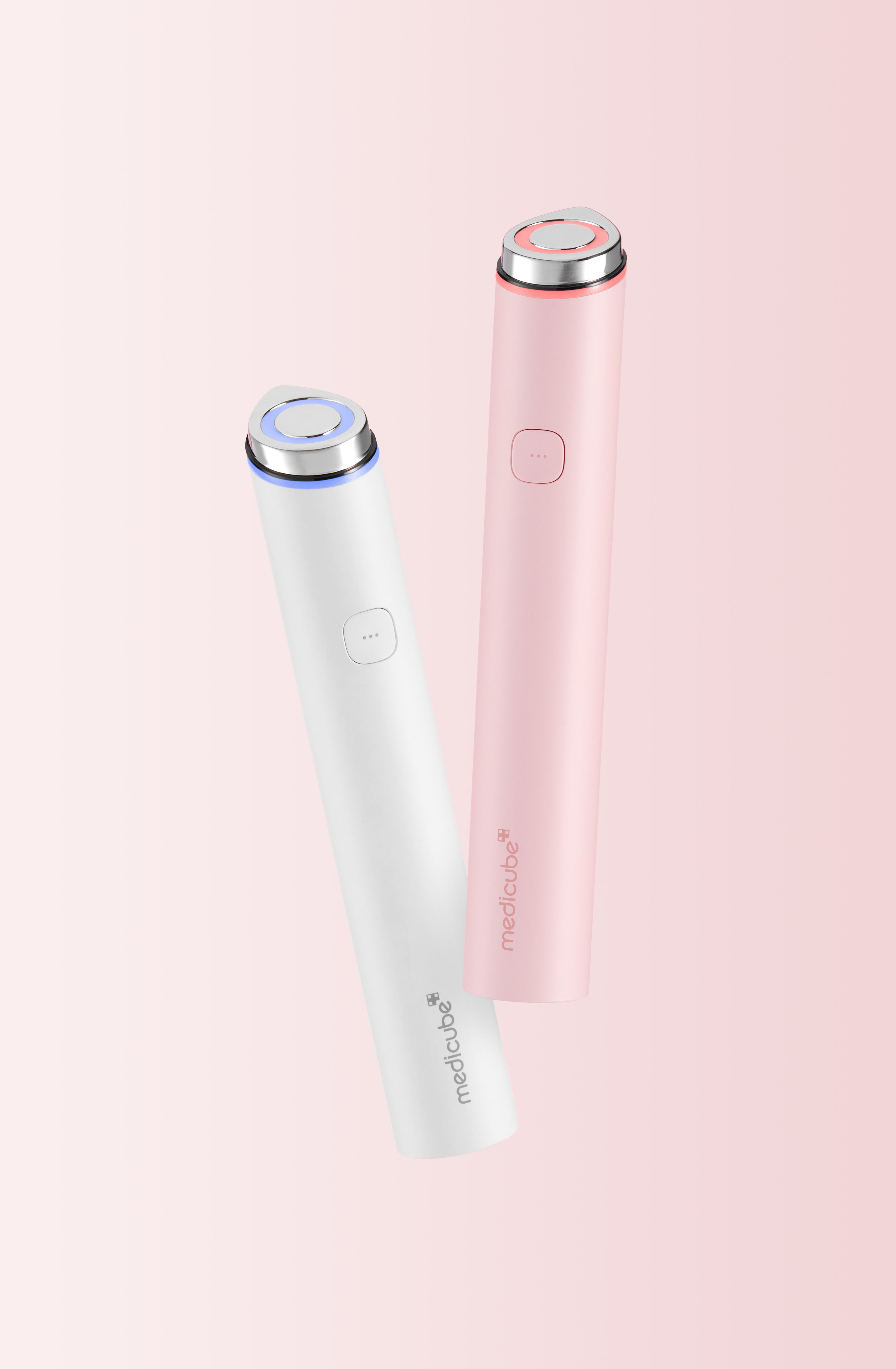 SNSで話題沸騰中、累計販売数300万台*¹のmedicube美顔器シリーズから