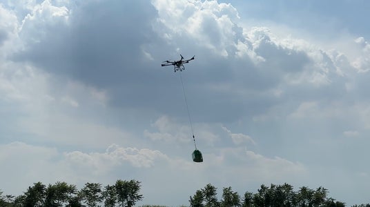 最大55kgを運ぶ国産ドローンが社会インフラを変える / 日本農業新聞