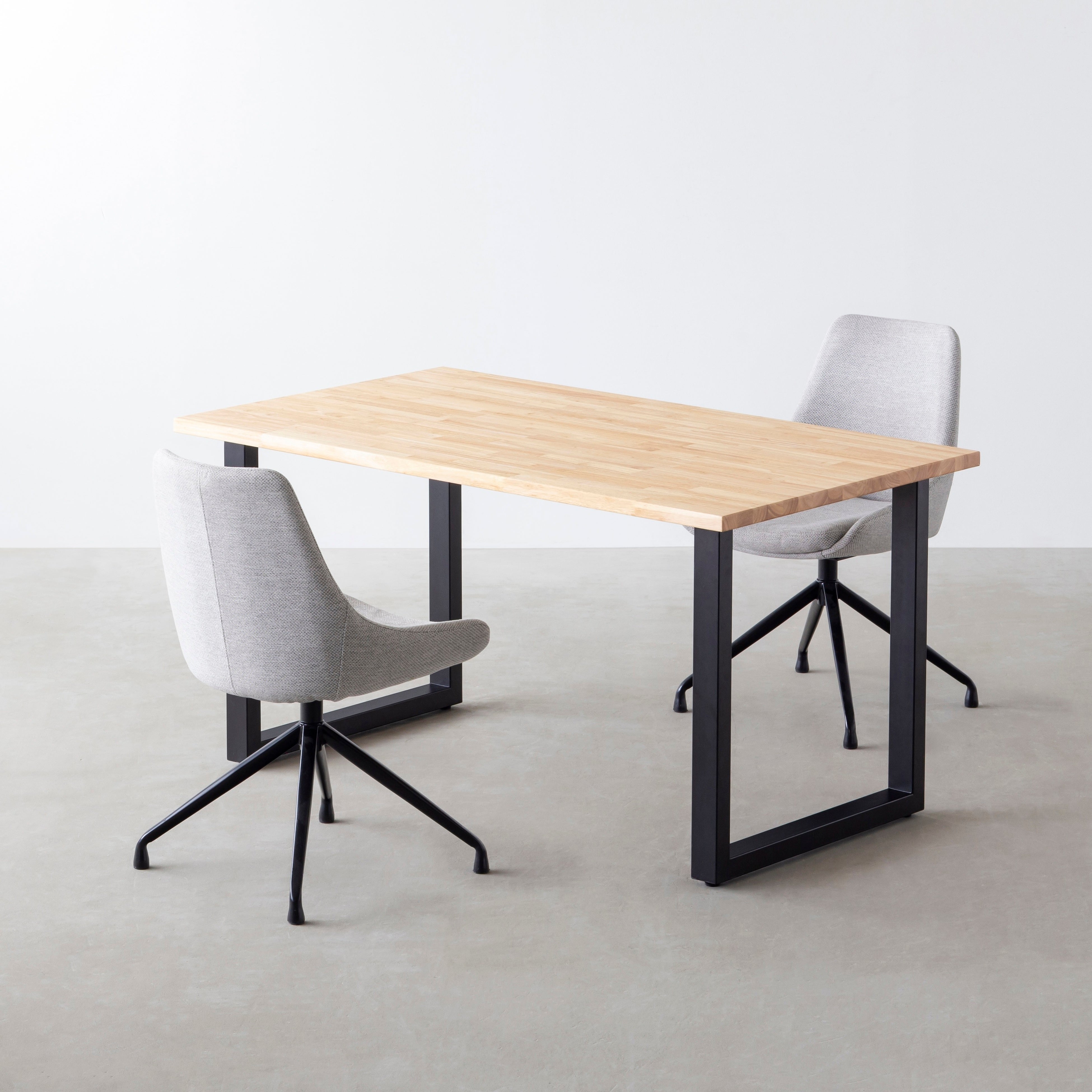 コーディネートの悩みを解決】KANADEMONOよりお得なダイニングテーブル