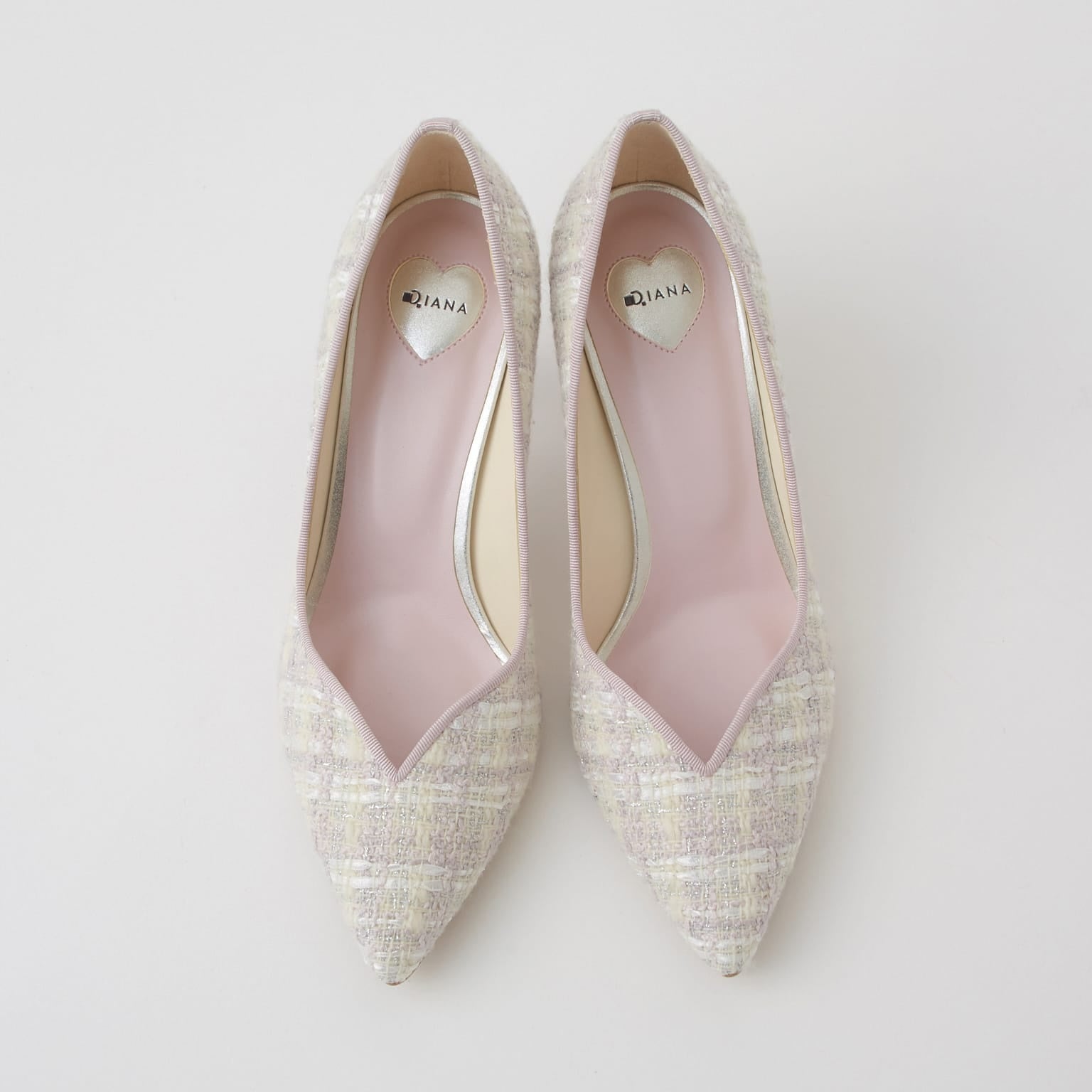 ダイアナ】よりWEBSHOP・路面店限定カラー ハートモチーフアイテムが