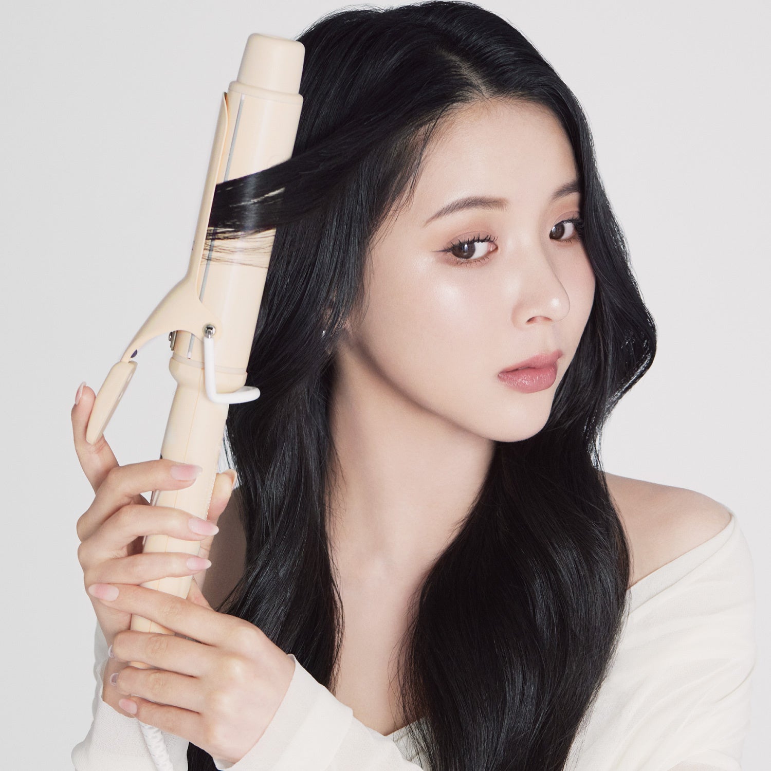 新発売】モデルのミチとコラボした限定カラー【9012イオンカール