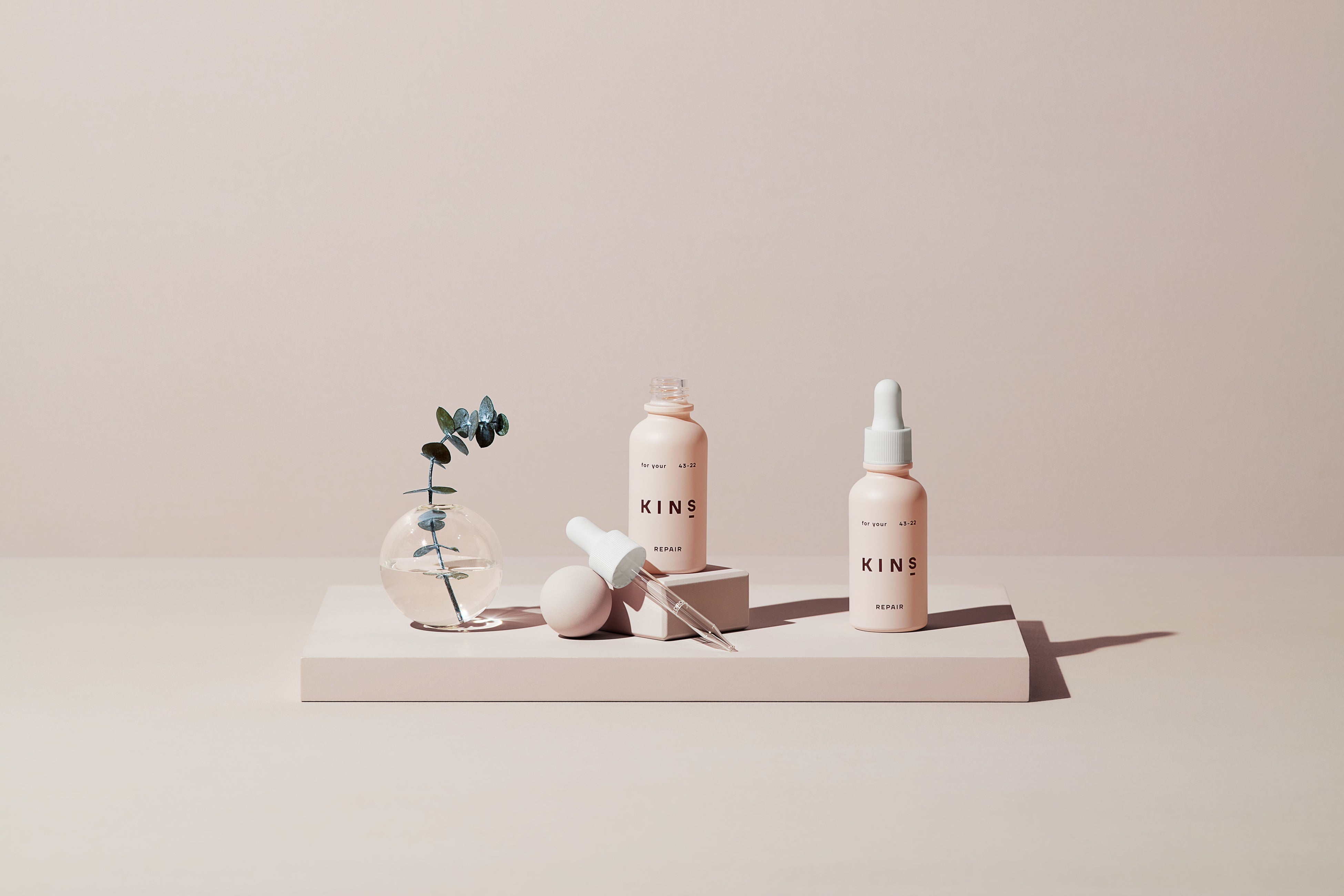 KINS】 2022年3月1日（火）新発売 やさしい菌目線のエイジングケア