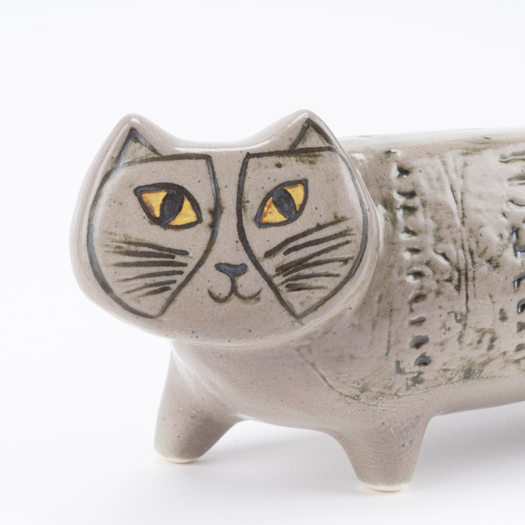 新商品】リサ・ラーソンの猫の陶器に「みまもるグレー」が新登場