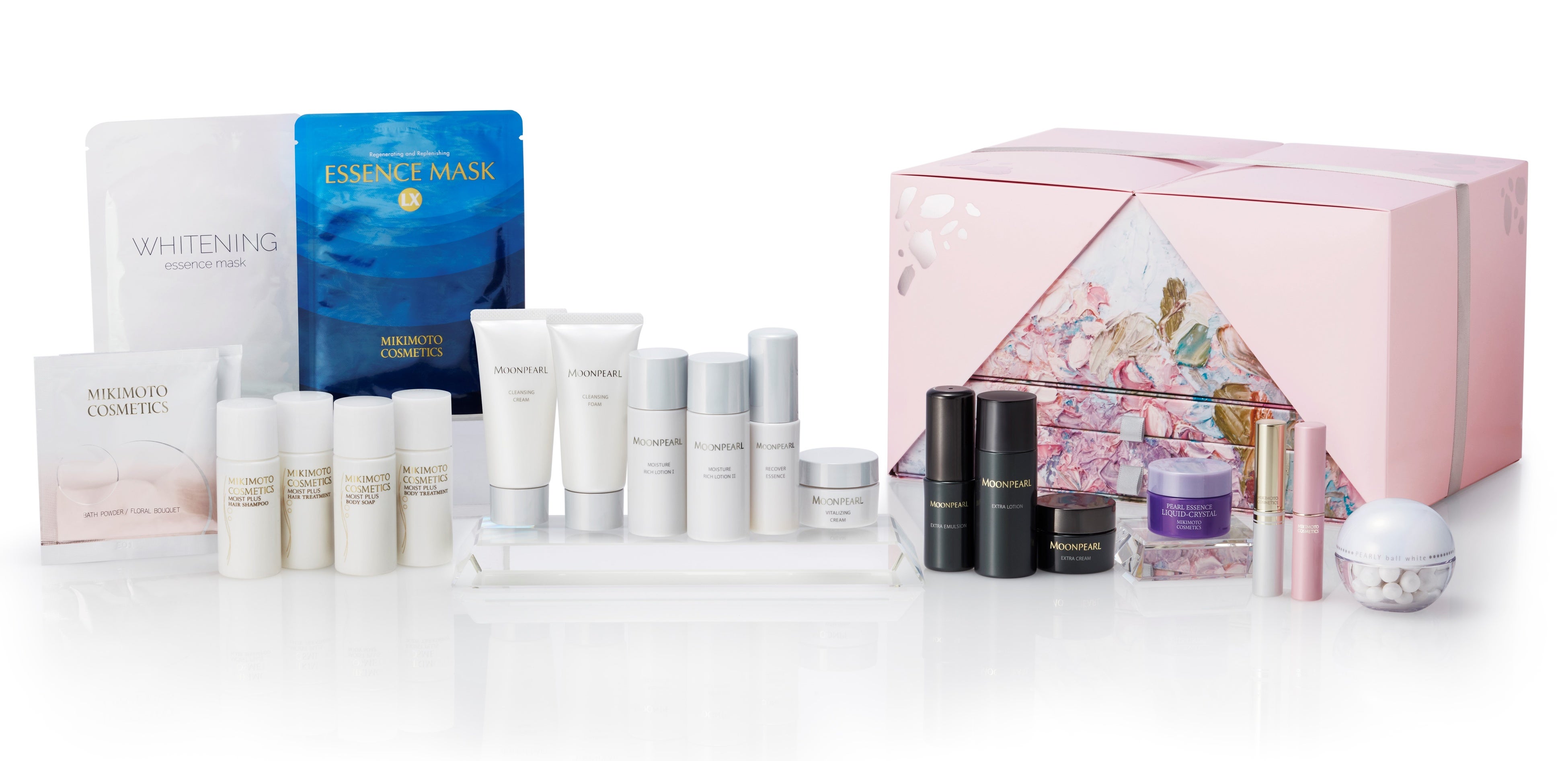 輝きを全身にまとう、高揚感。ホリデーシーズンを華やかに彩る