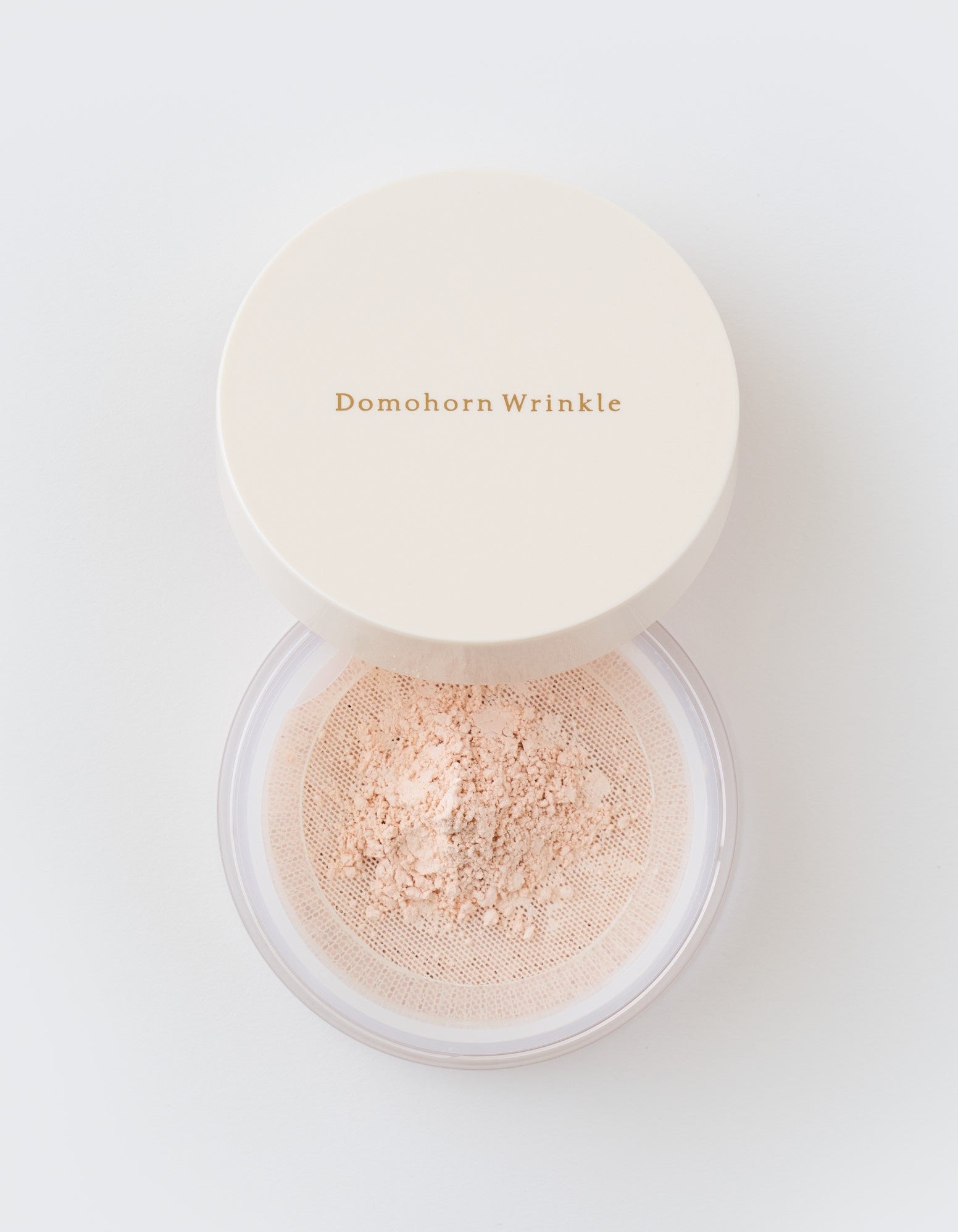 ドモホルンリンクル史上初、待望のメイクアイテム「フェイスパウダー