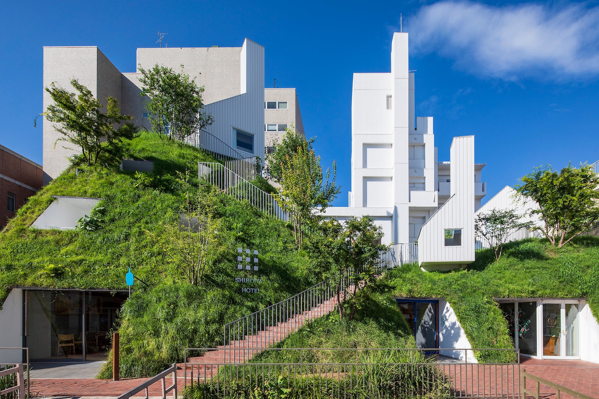 白井屋ホテル 初の書籍出版「Shiroiya Hotel Giving Anew」 | 白井屋