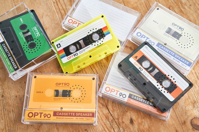 ラジカセいらずのカセットテープ型Bluetoothスピーカー「OPT90