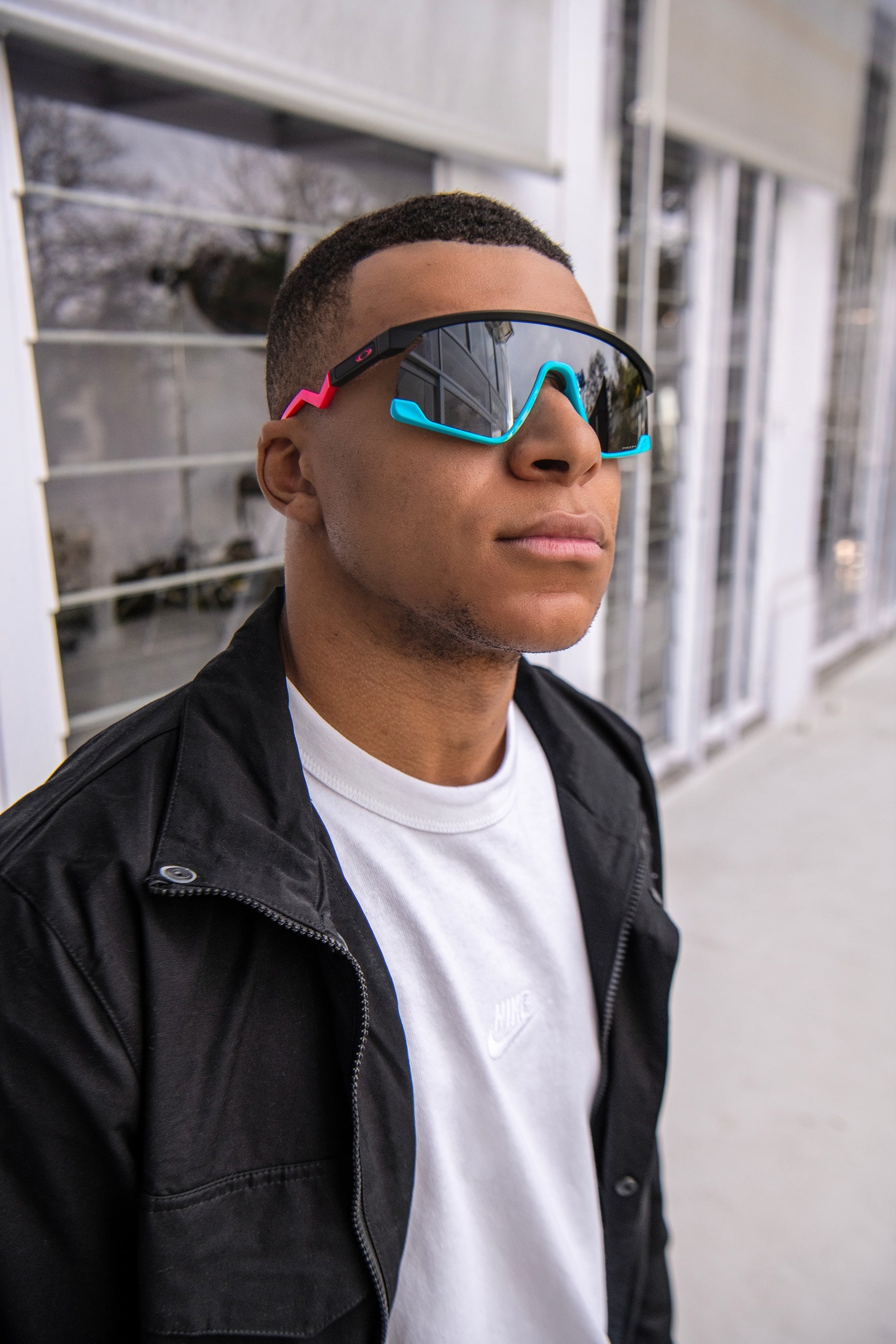 固定観念や名誉に捉われない、オークリーのライフスタイルキャンペーン