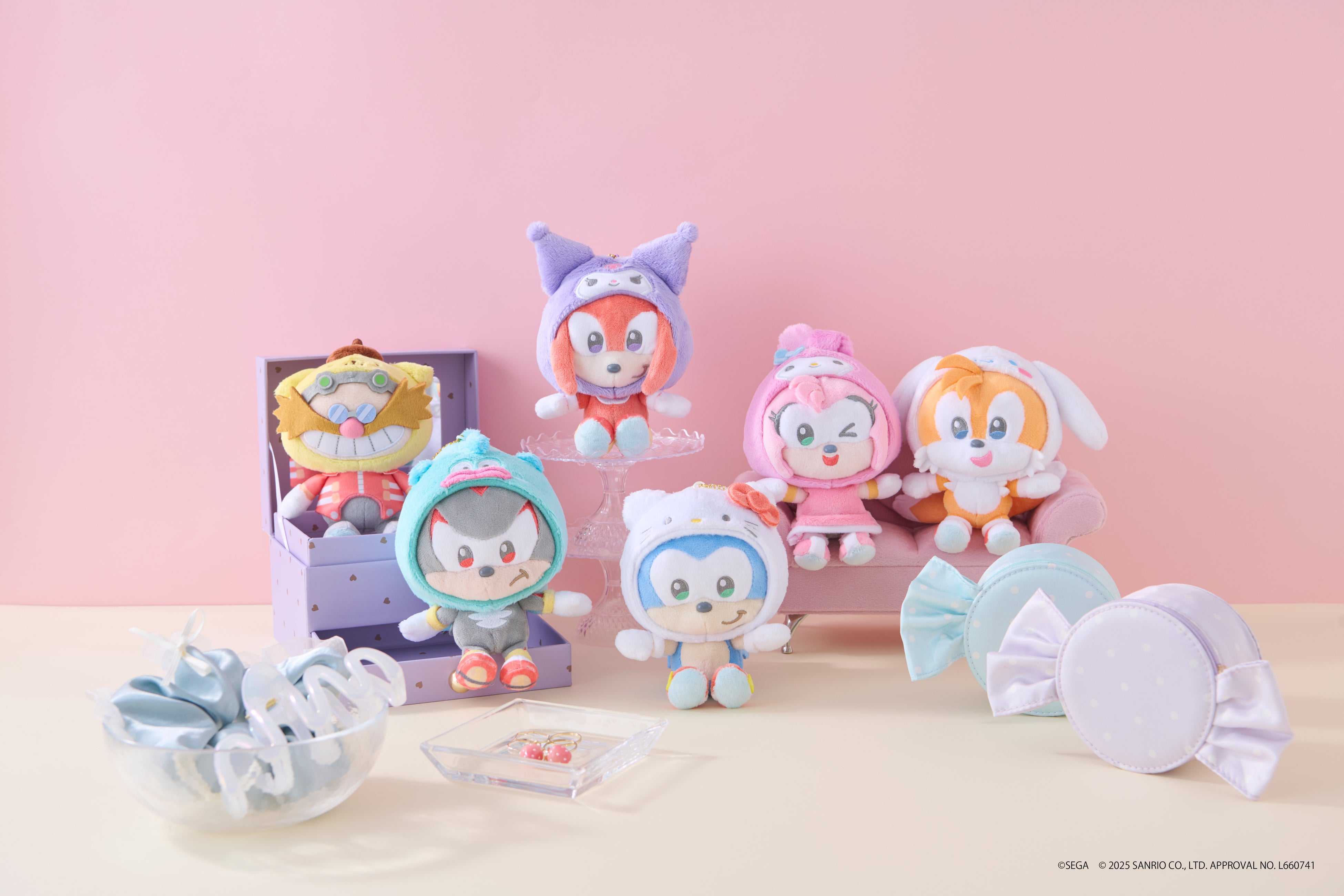 SONIC & FRIENDS Sanrio characters』ぬいぐるみとマスコットを「SEGA