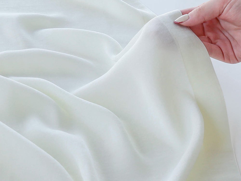 極上の「ふわとろ」タッチがたまらない、新感覚のテキスタイルが登場