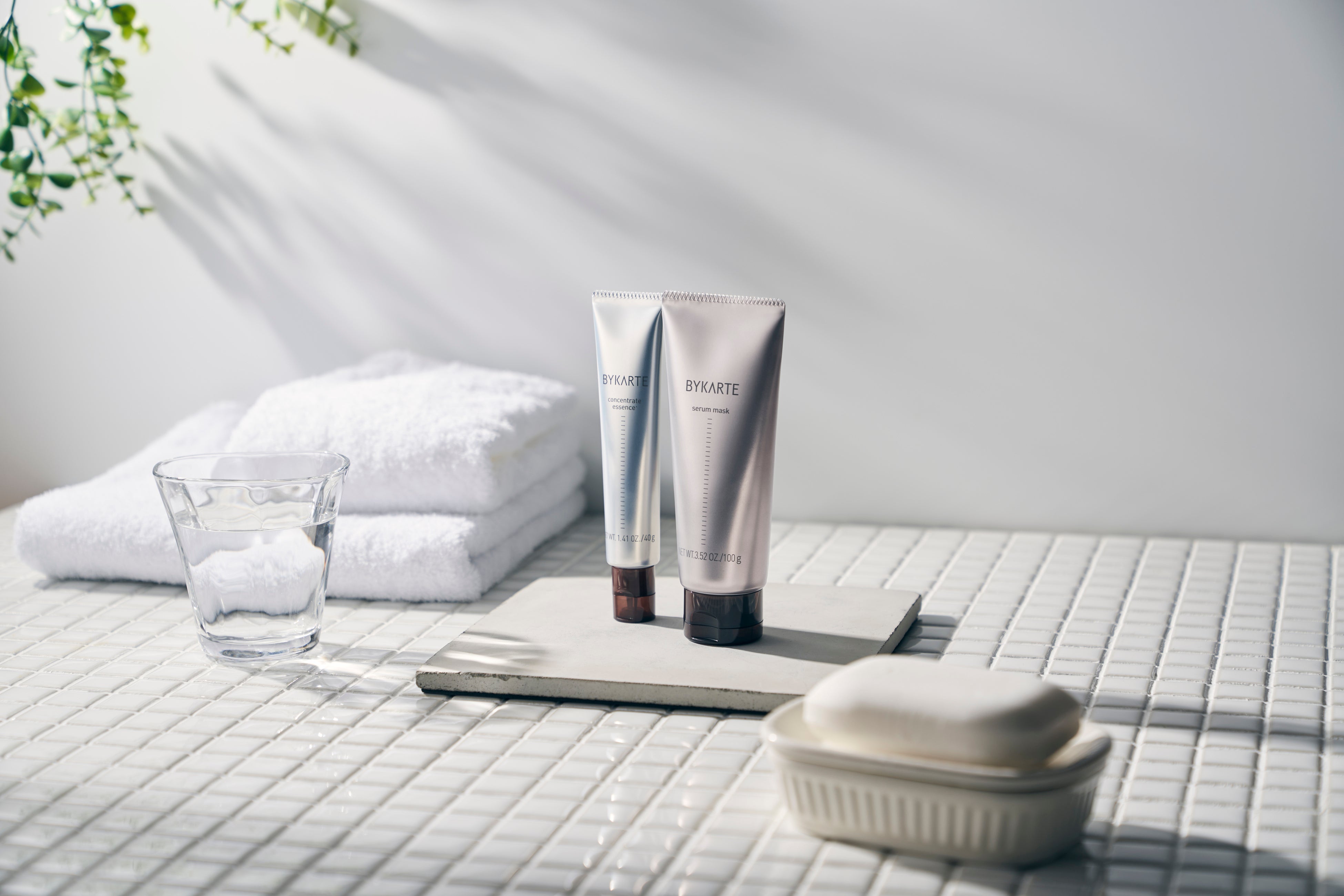 毛先のダメージケアに特化したトリートメント『コンセントレイト