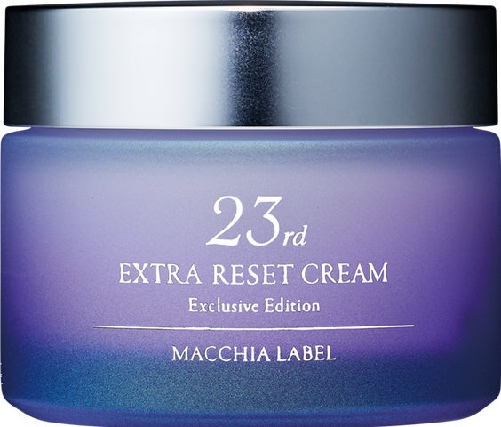 進化を続け23年目。ハリ・透明感満ちる純白※1のマキアレイベル最高峰