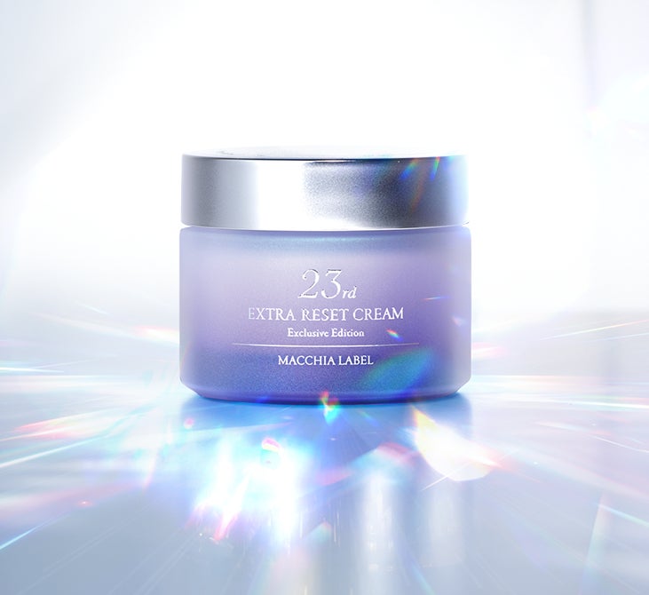 進化を続け23年目。ハリ・透明感満ちる純白※1のマキアレイベル最高峰