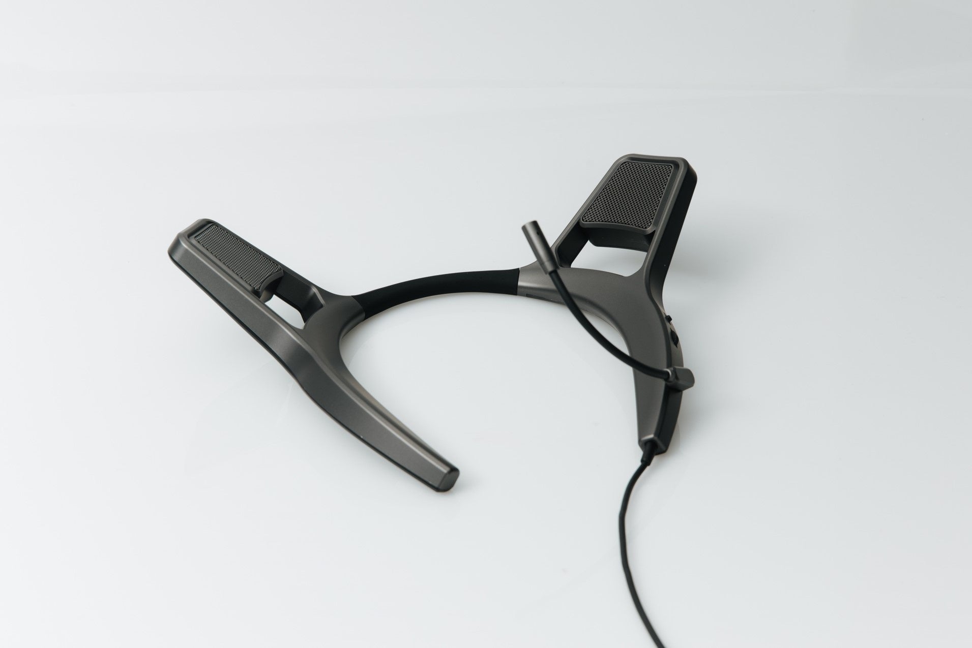 ゲームの臨場感を再現するゲーミングスピーカー「SOUND TECTOR