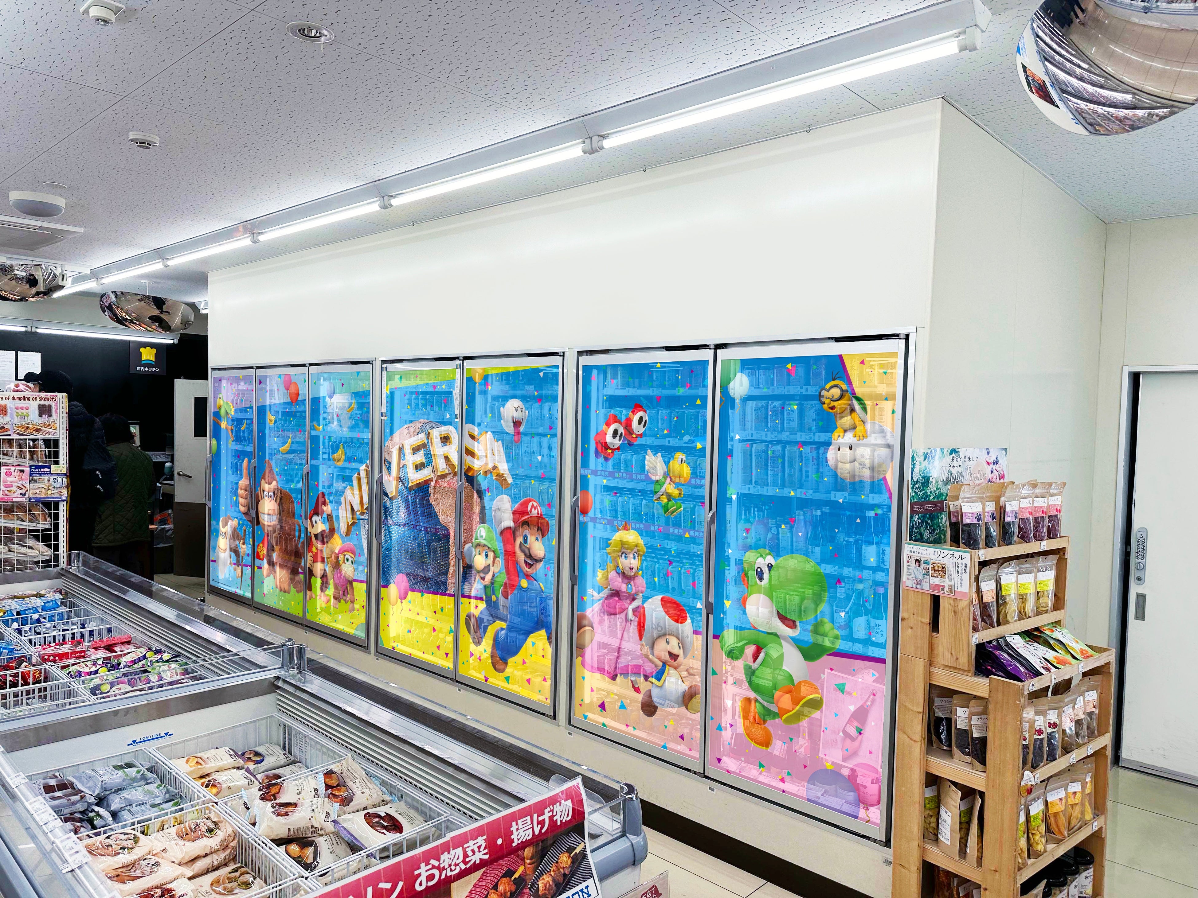 ユニバーサル・スタジオ・ジャパン×ローソン 初の特別ラッピング店舗が