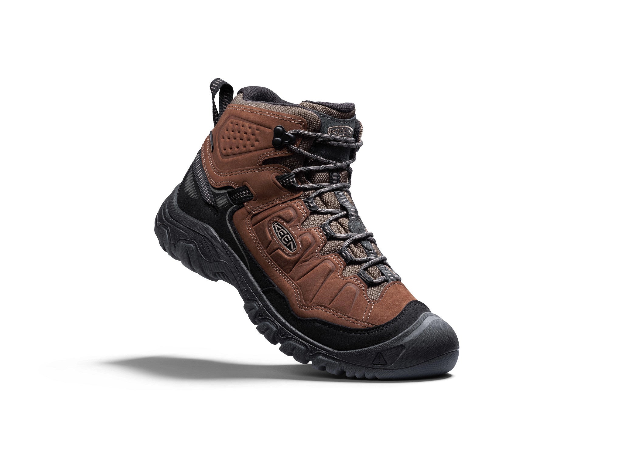 KEEN＞から、環境負荷を低減しながら耐久性をアップデートした新製法の