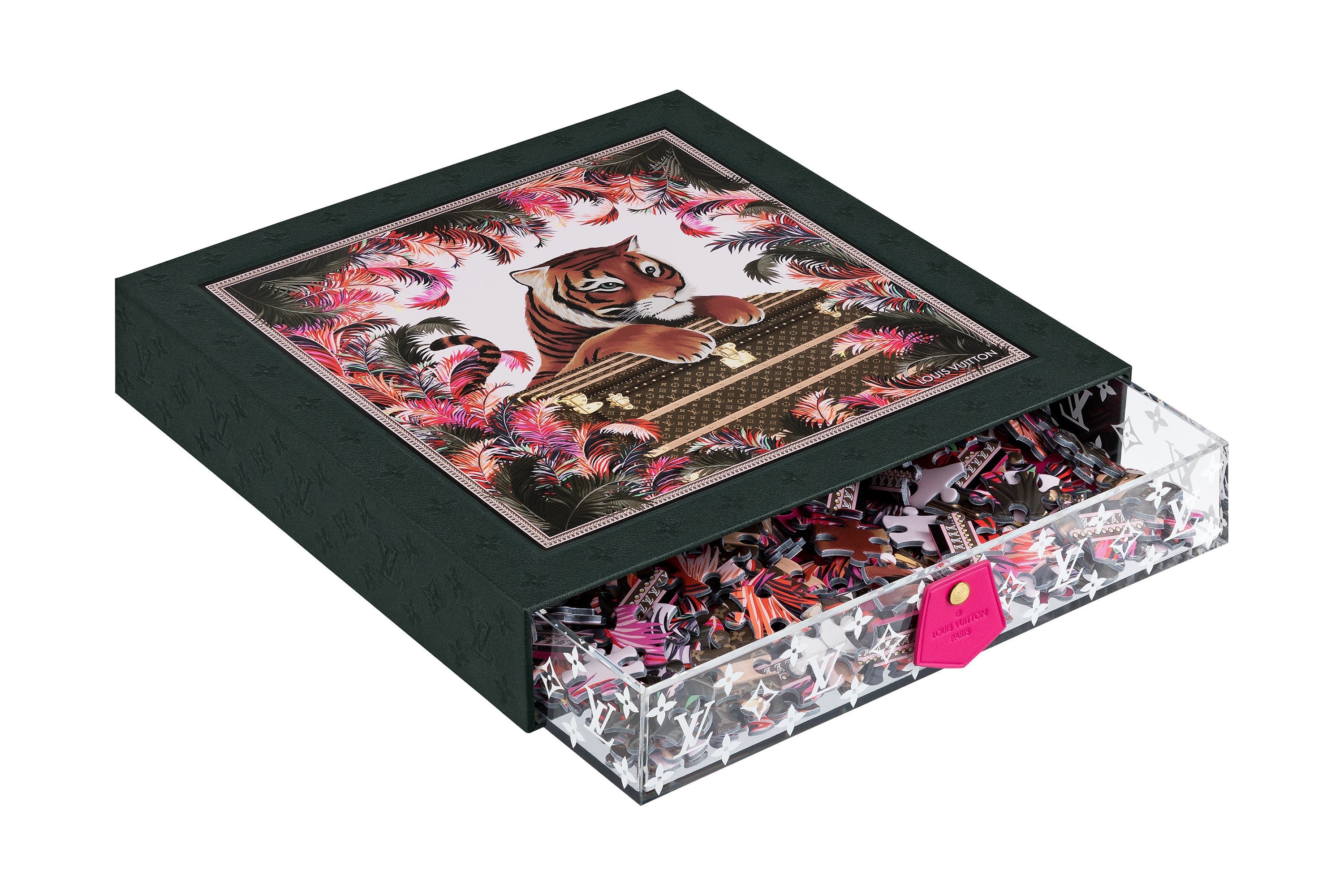 ルイ・ヴィトン】寅年を祝した新作タイガーモチーフアイテムが登場