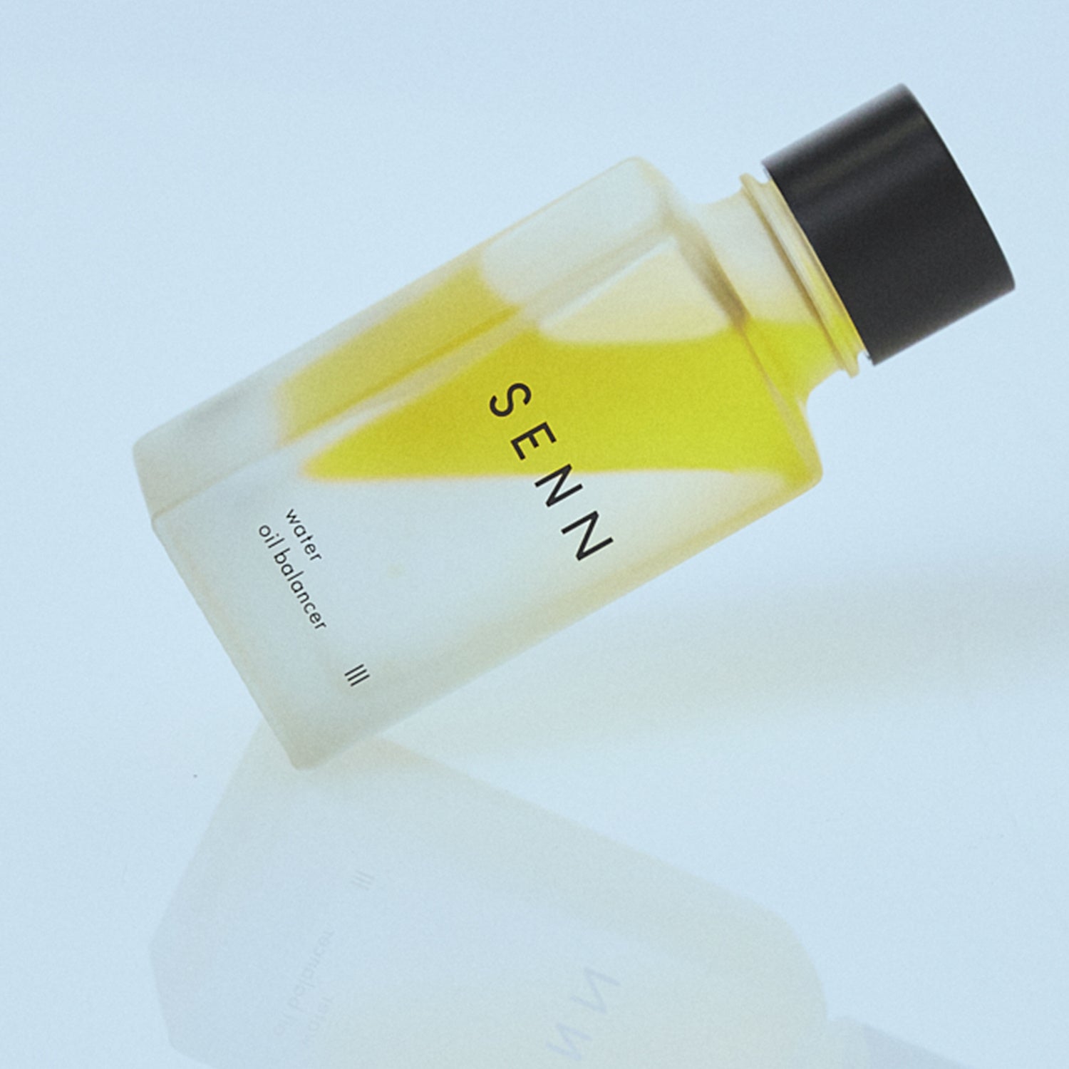 減らす美容を提案する、『SENN』の人気商品、二層式オールインワン美容