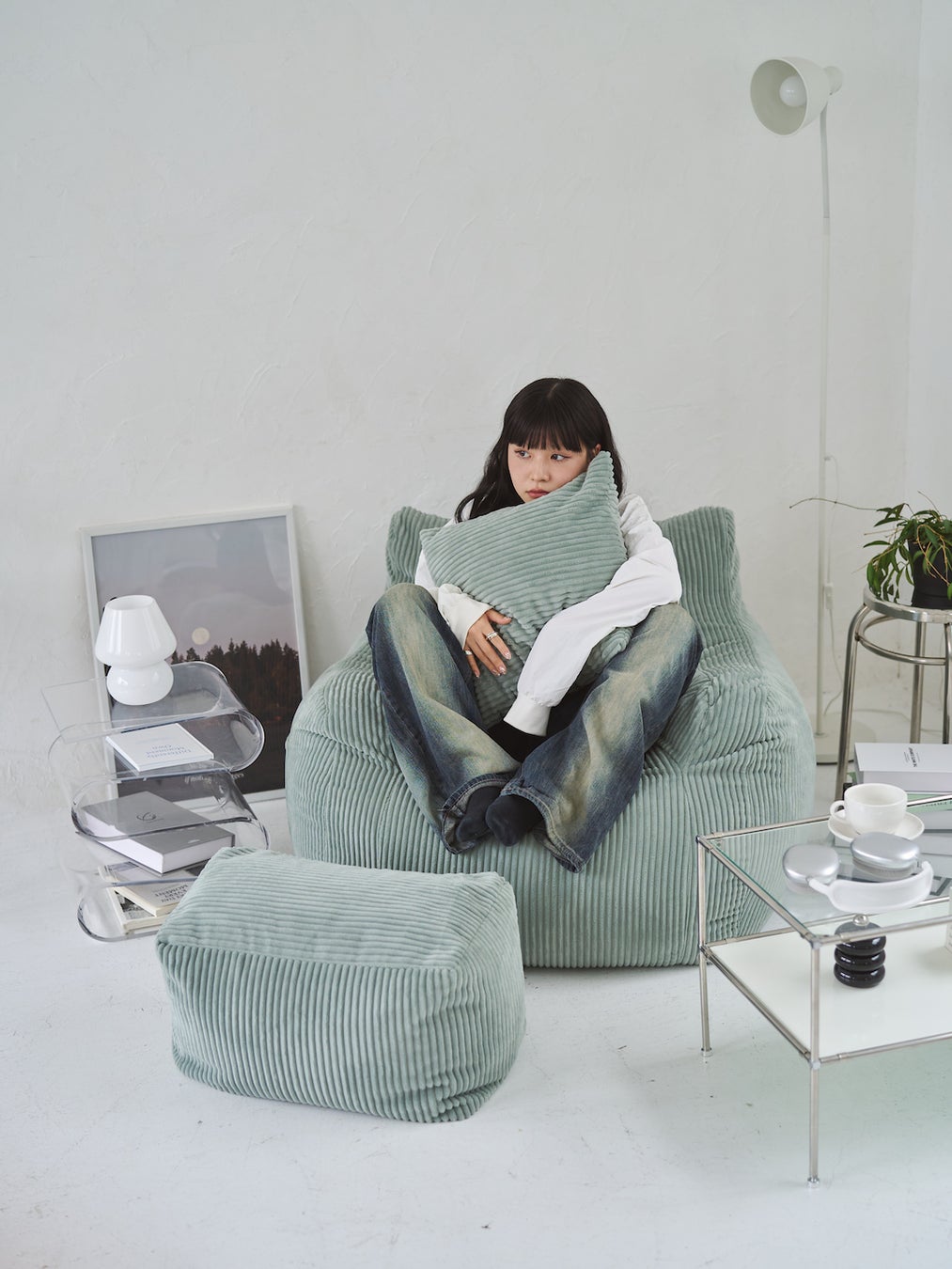 1時間で100台完売！SNSで話題のソファブランド『LOOSY』の1人掛け