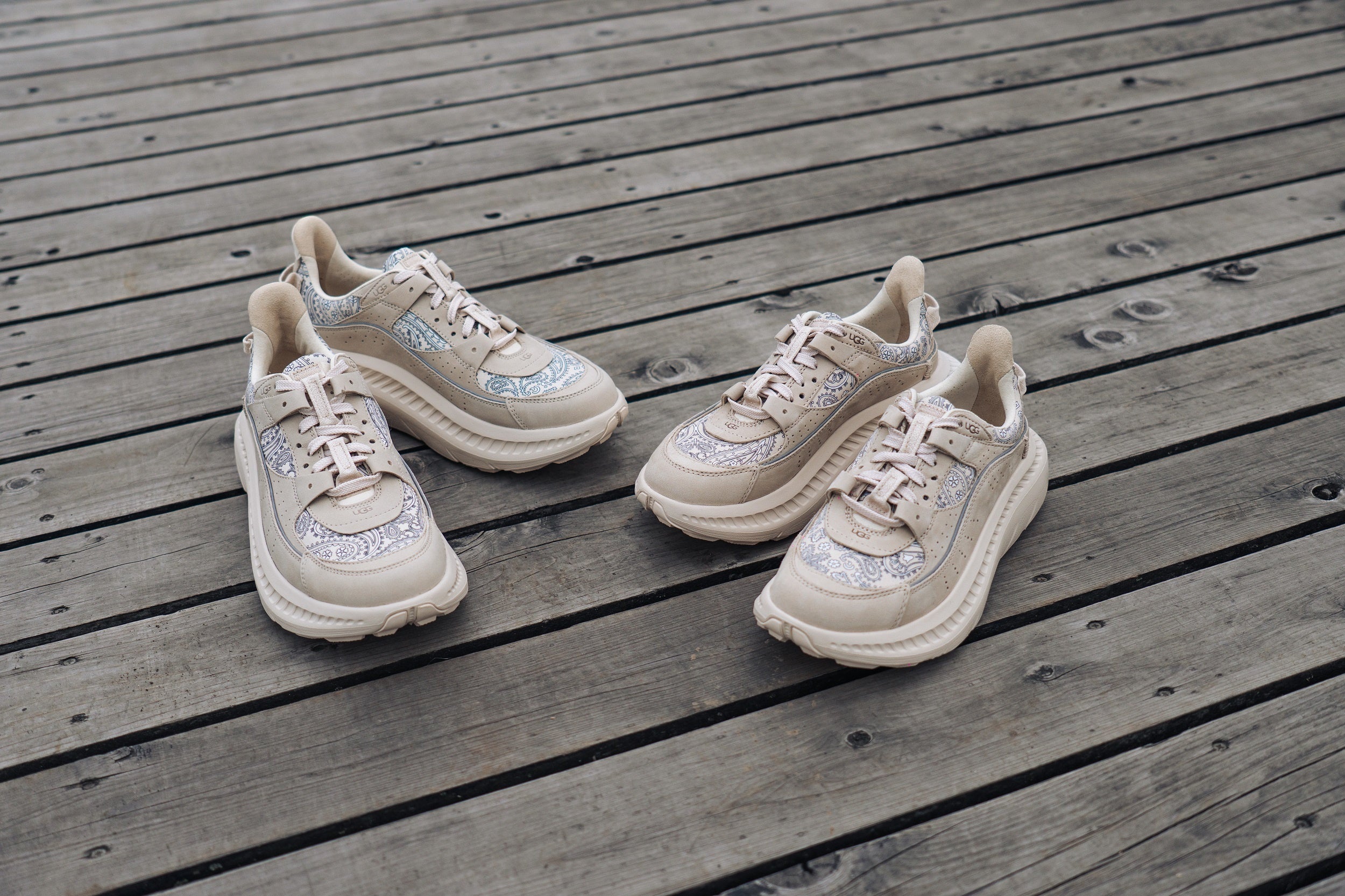 UGGとatmosによるエクスクルーシヴシリーズ、「UGG x atmos PAISLEY