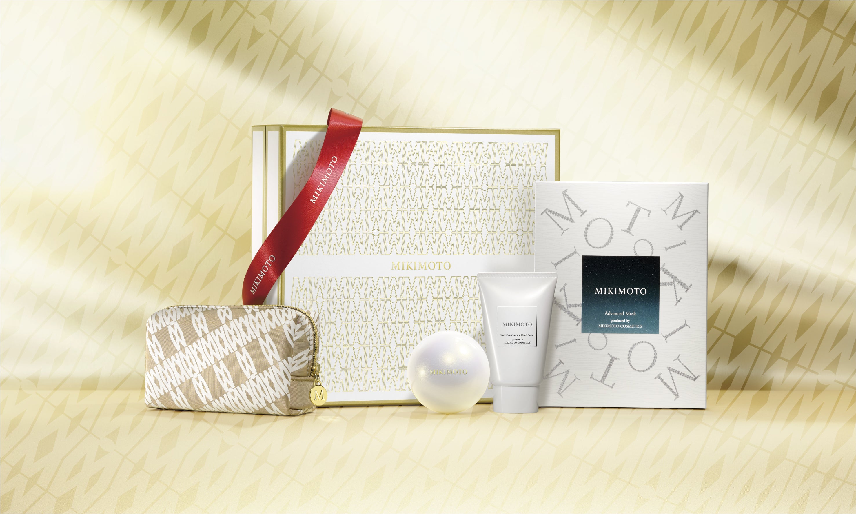 ジュエリーを纏う肌まで輝かせる「ミキモト ホリデー デラックス