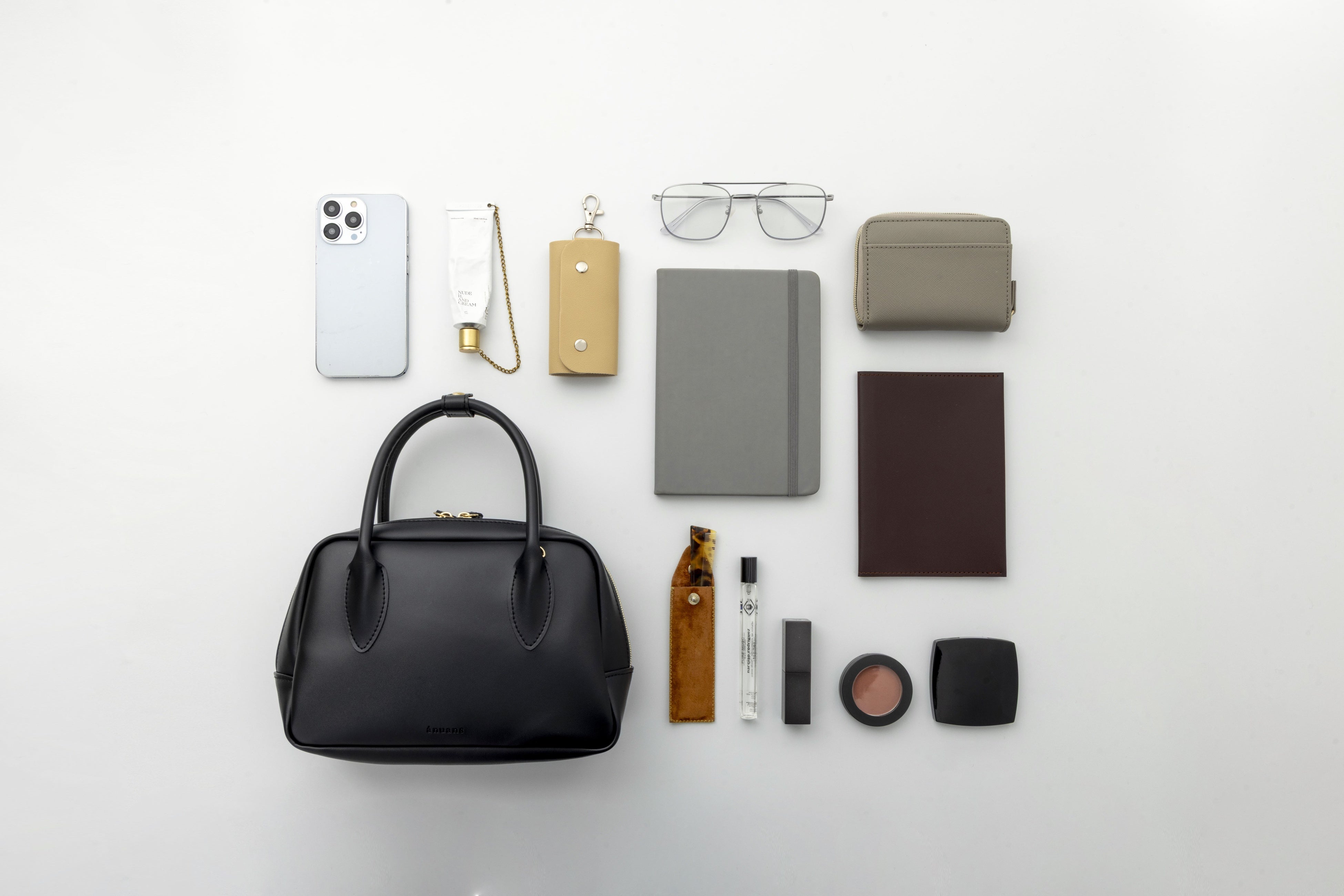 ánuans】初のブランドムックが2月24日より予約開始！特別付録は2WAY