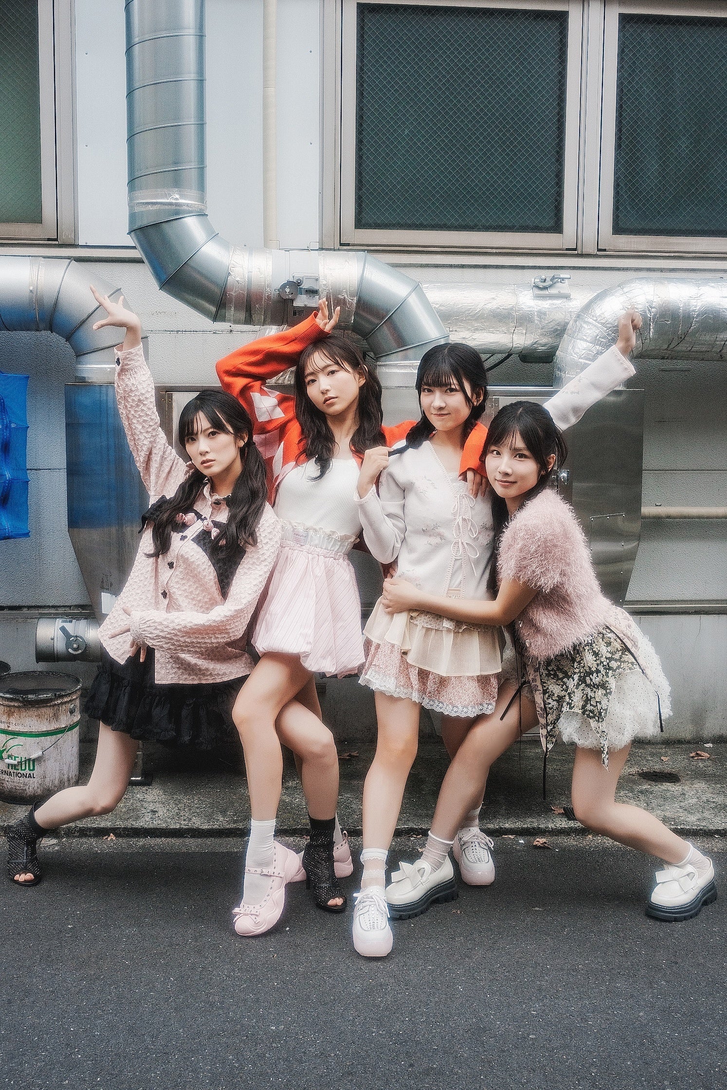 現と幻の狭間、可憐さと儚さの共存──。10／28(火)発売の櫻坂46・遠藤