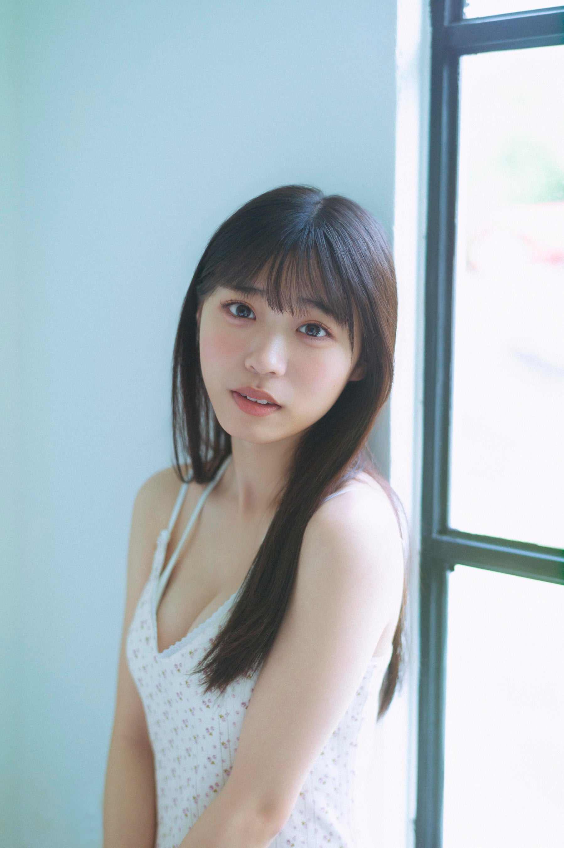 僕が見たかった青空・金澤亜美1st写真集「プロローグ」が発売前重版