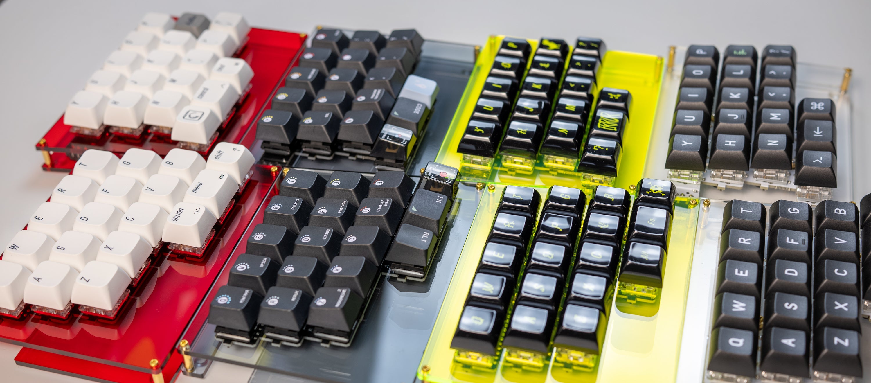 Greenkeysから左右分割キーボード「Gravity36」が2025年2月9日から発売